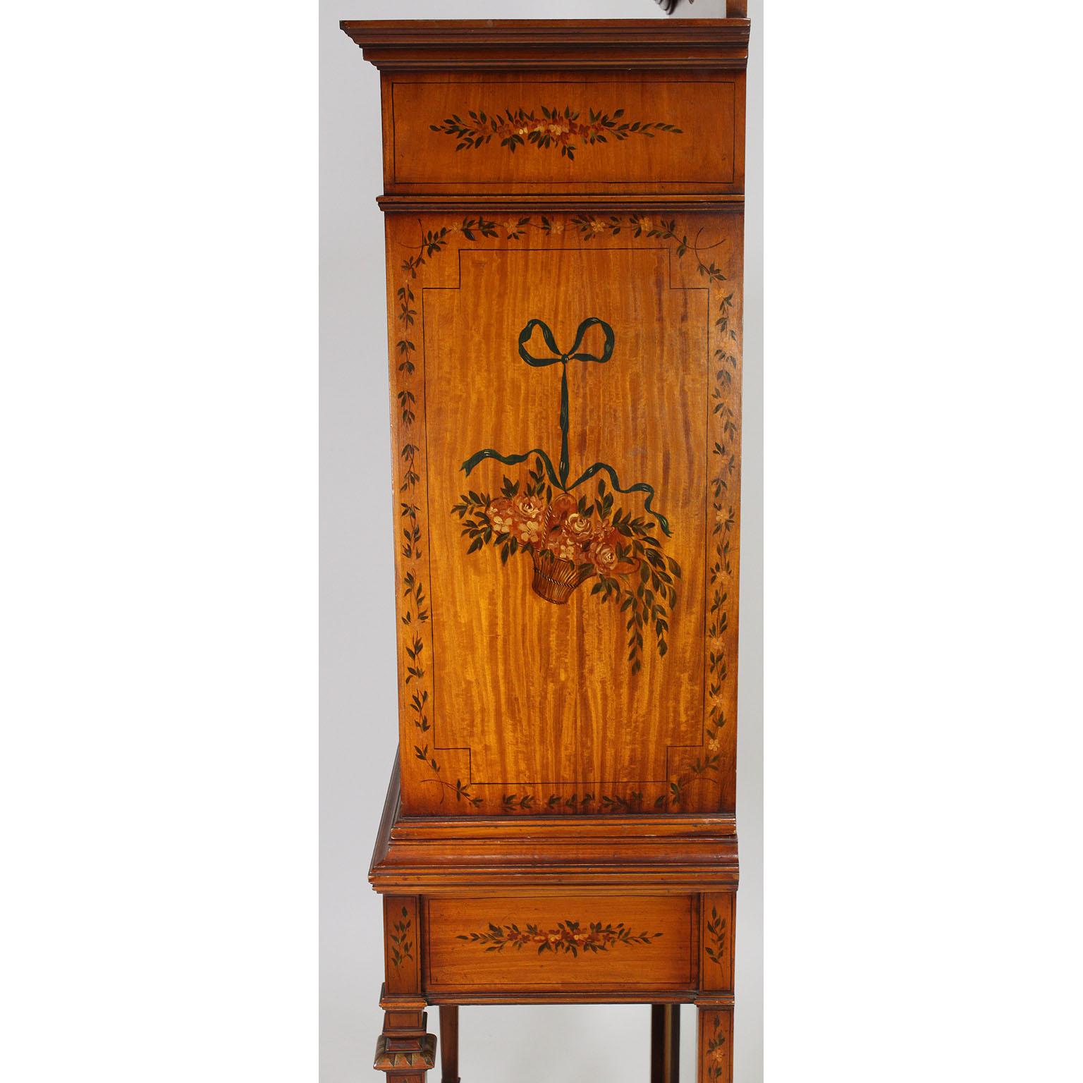 Armoire en bois satiné peinte avec montures en argent de style édouardien du 19e siècle en vente 9