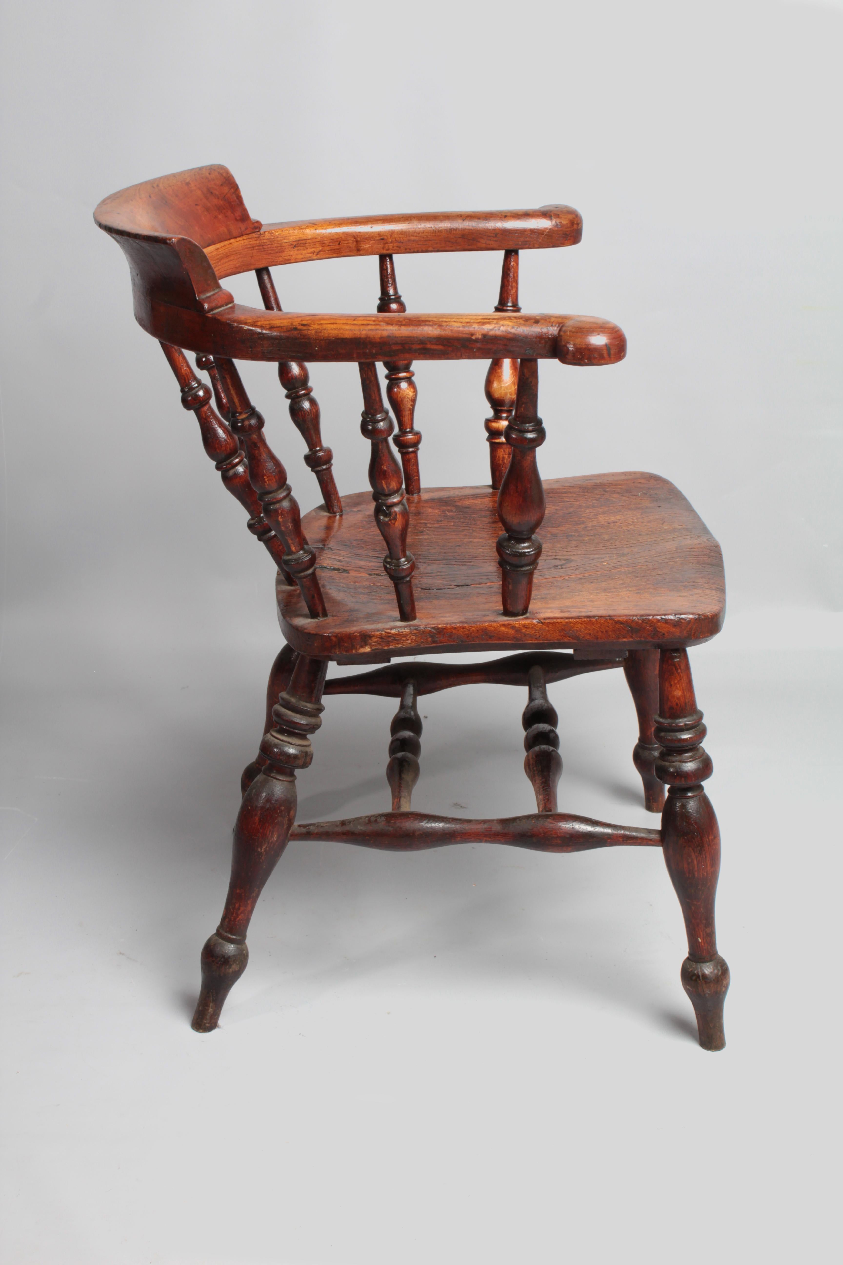 Hand-Carved English 19th Century Elm Captain's Chair For Sale