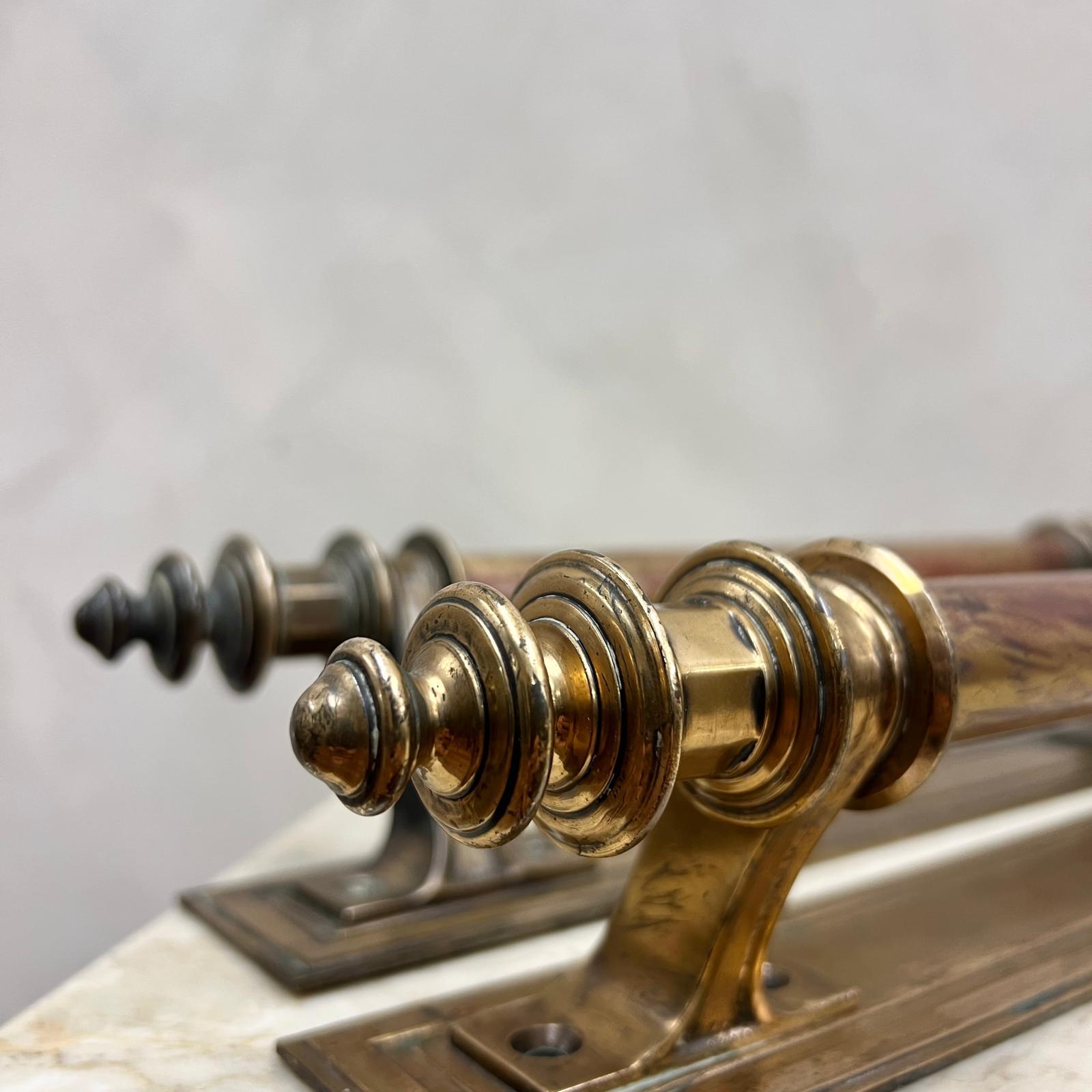 English 19th Century Exceptionally Large Bronze Door Handles In Good Condition In Southampton, GB