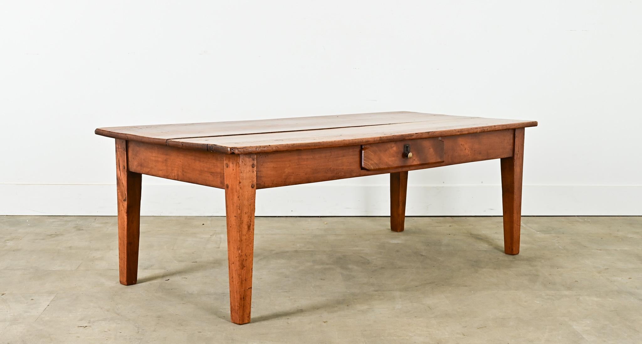 Laiton Table basse anglaise du 19ème siècle en vente