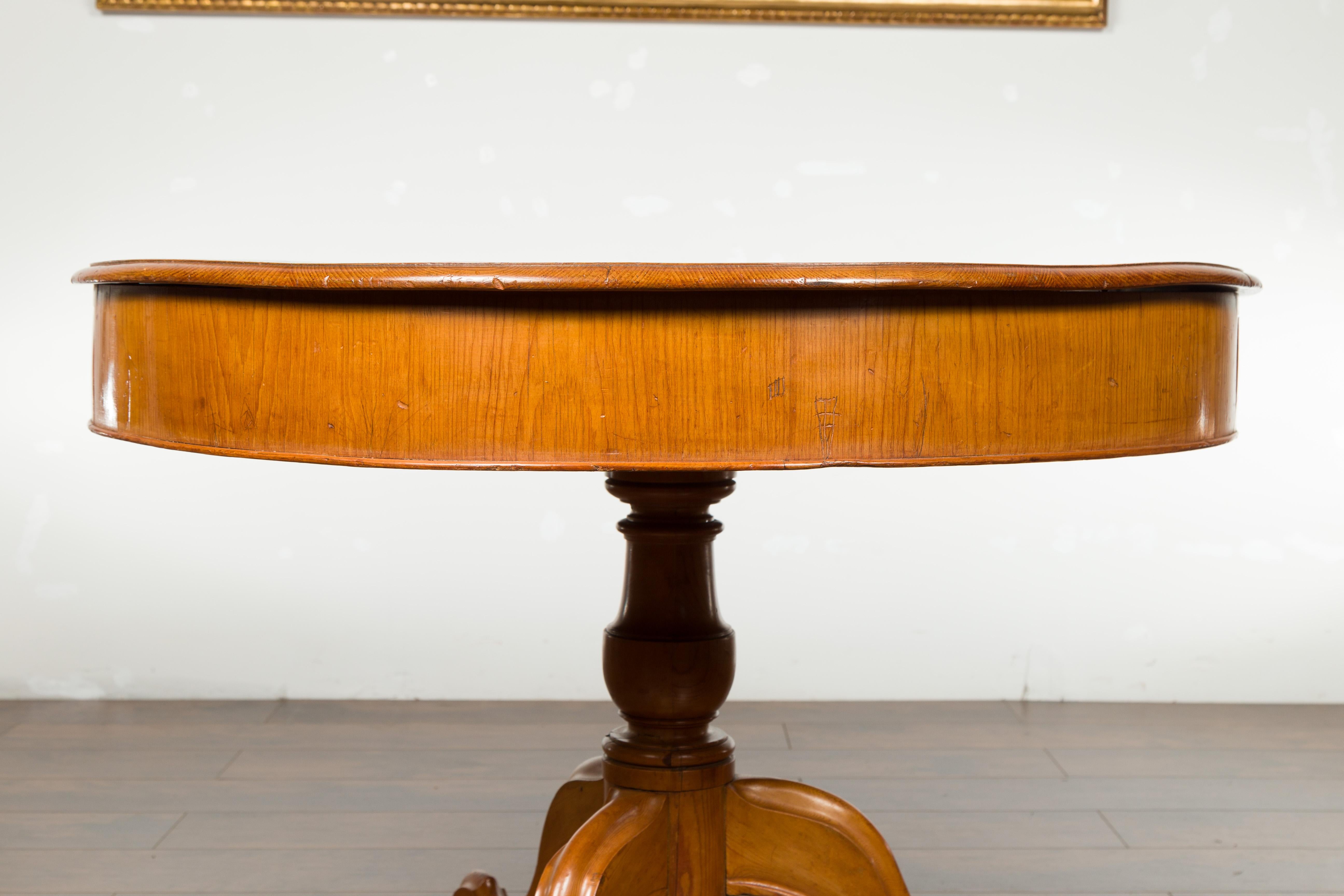 English 19th Century Fruitwood Table with Brown Leather Top and Tripod Base 9