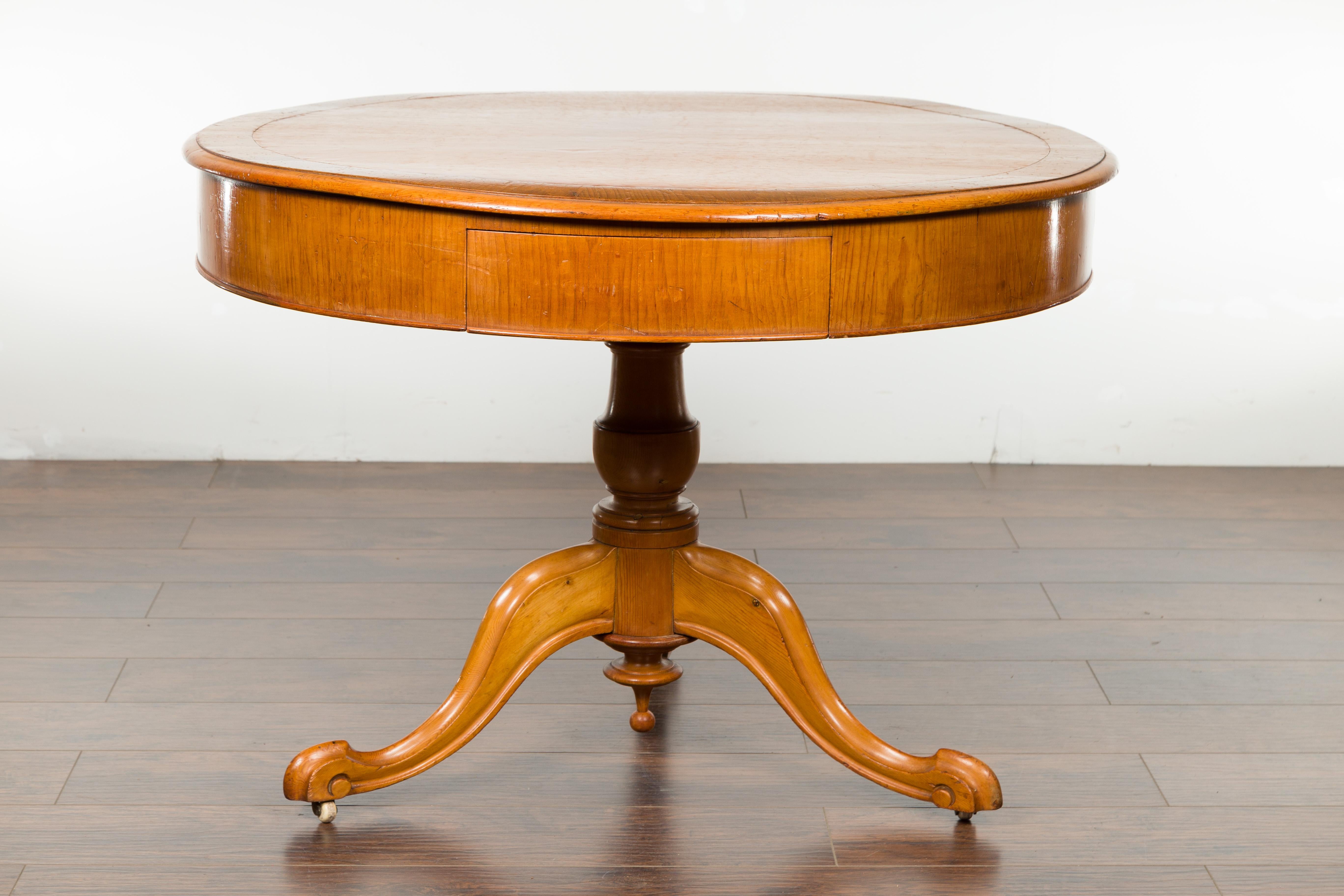 English 19th Century Fruitwood Table with Brown Leather Top and Tripod Base 11