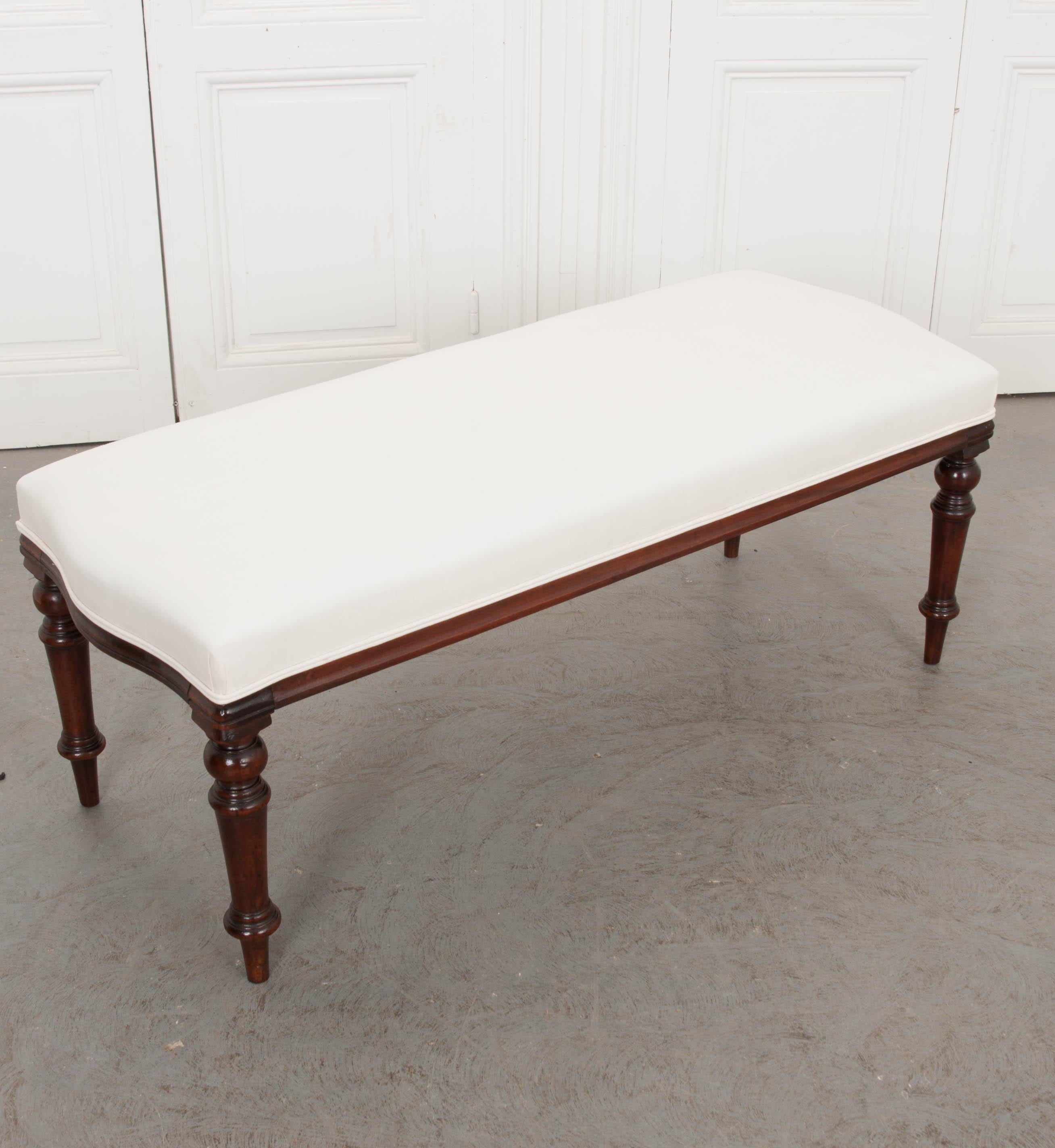 English 19th Century George III Mahogany Upholstered Bench In Good Condition In Baton Rouge, LA