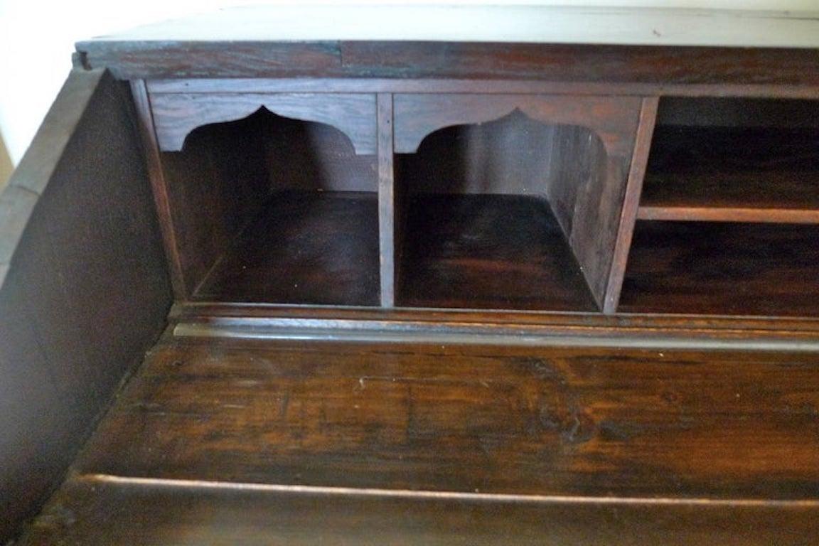 English 19th Century Georgian Chest of 5 Drawers with Drop Panel Desk Top For Sale 2
