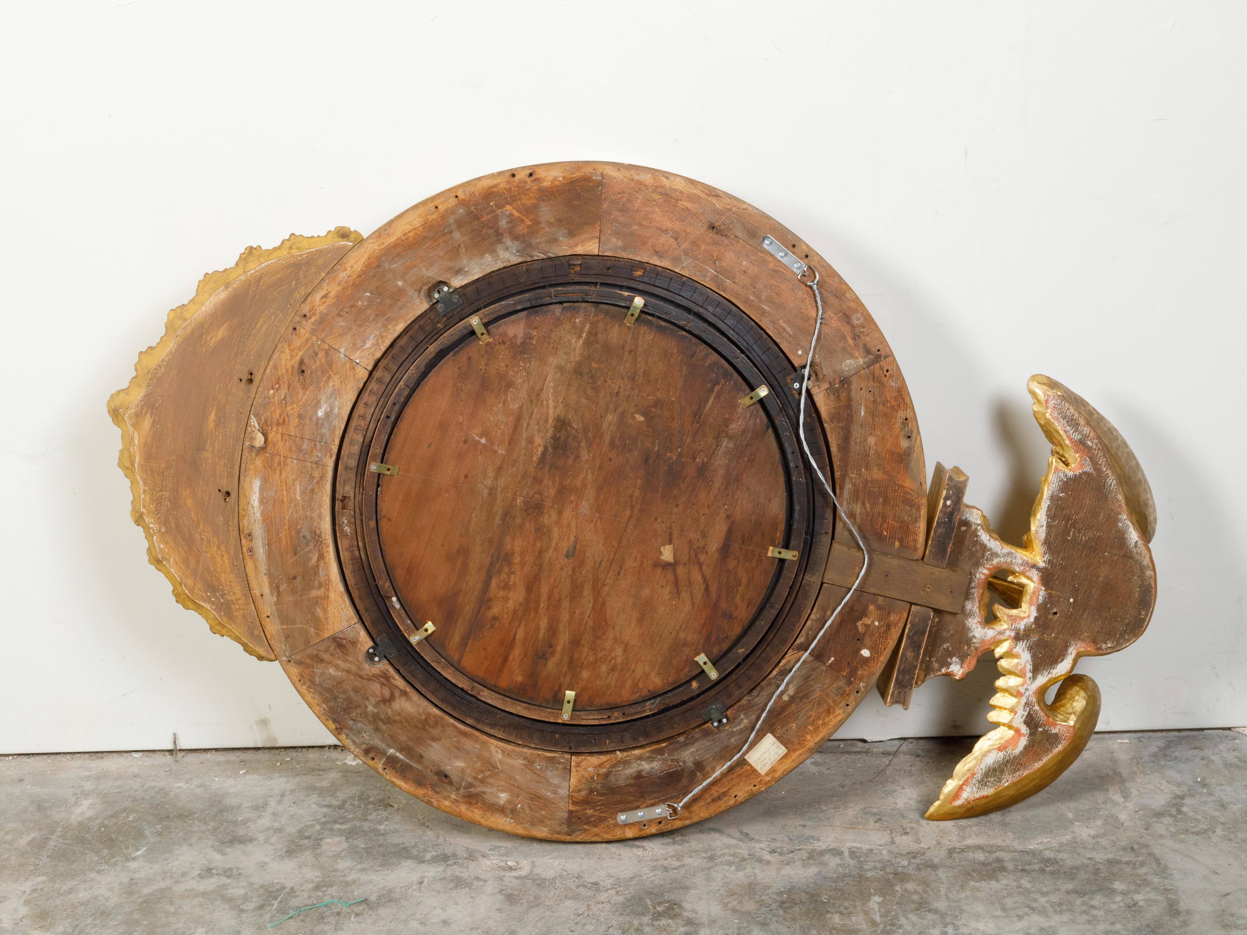 English 19th Century Giltwood Convex Girandole Bullseye Mirror with Eagle Motif For Sale 4