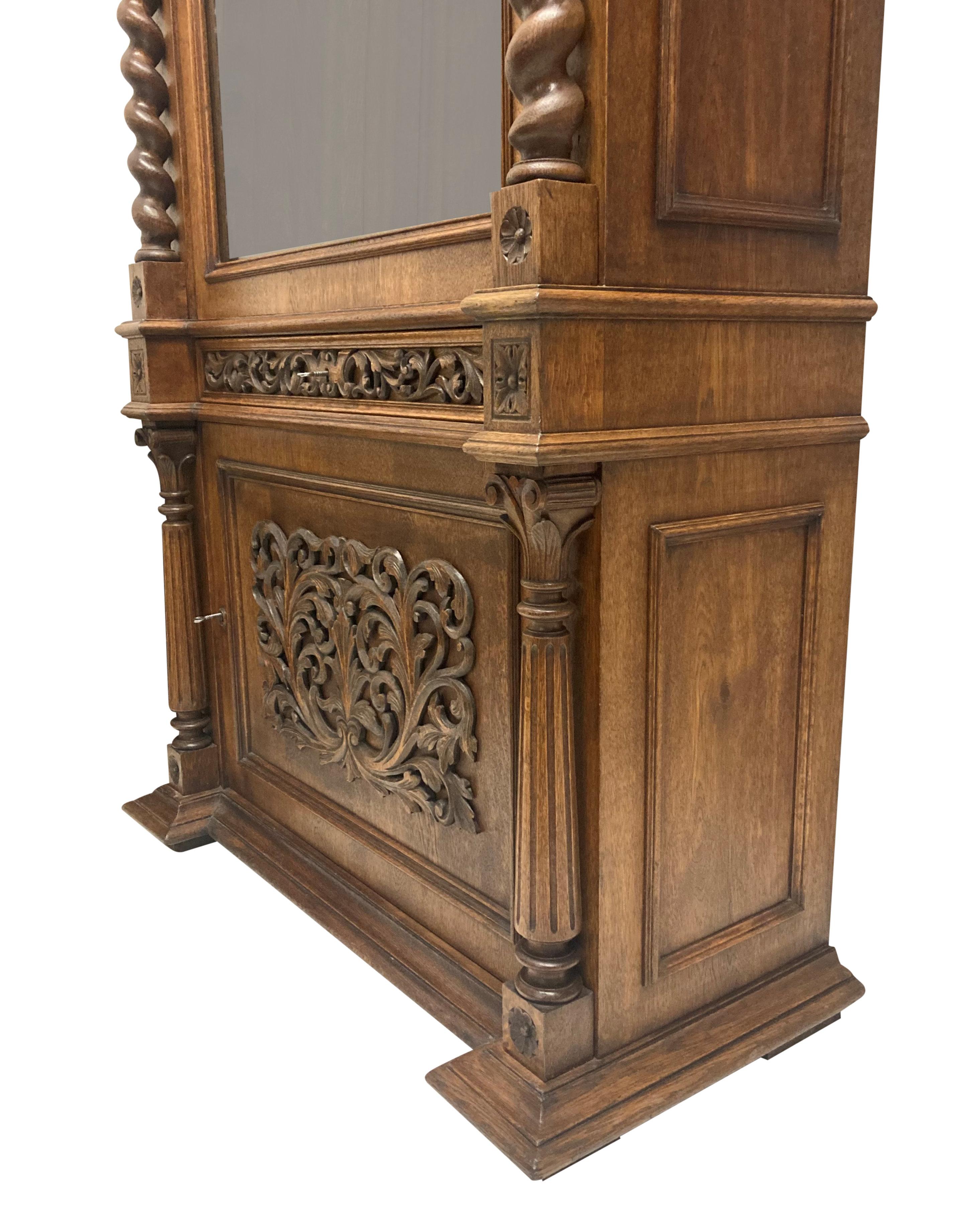 English 19th Century Gun Cabinet in the Romanesque Manner For Sale 4