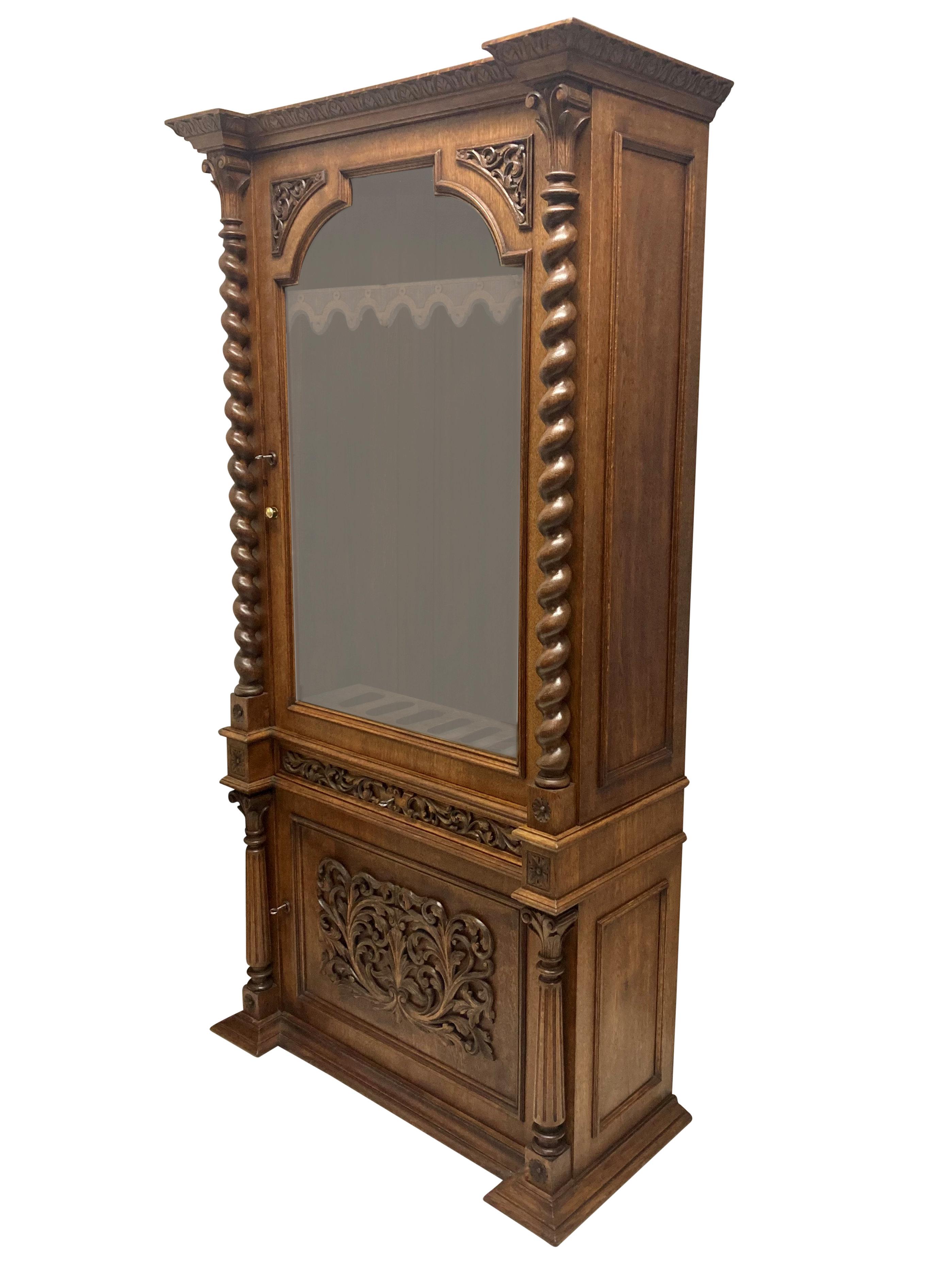 English 19th Century Gun Cabinet in the Romanesque Manner For Sale 3