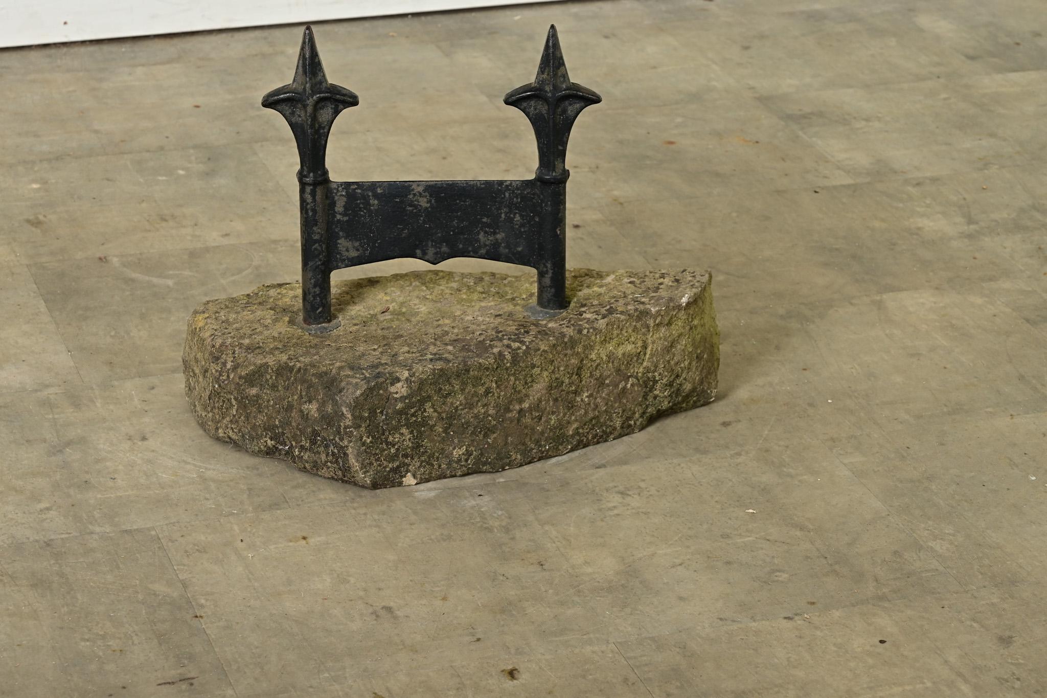 English 19th Century Iron Boot Scraper For Sale 1