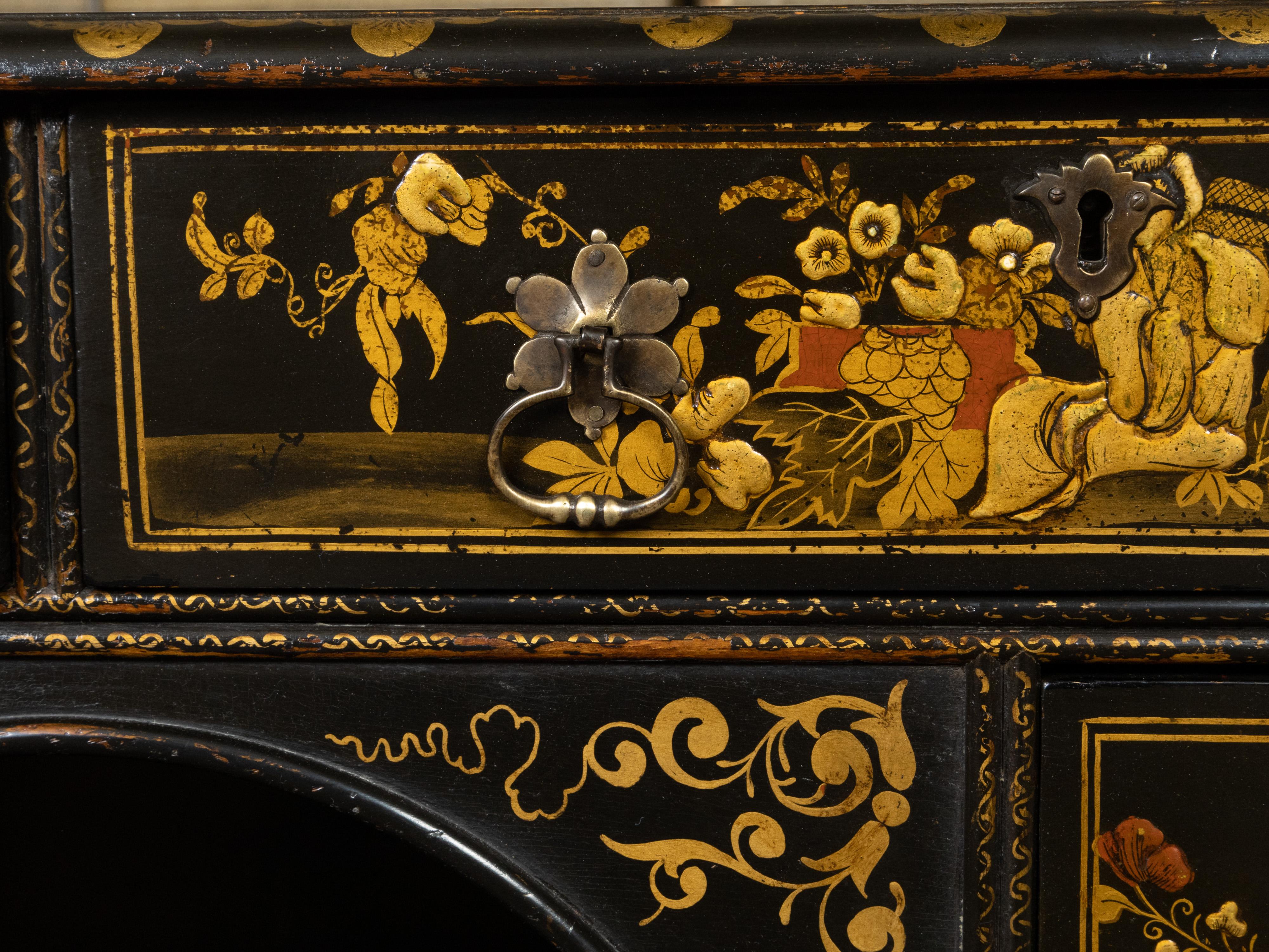 English 19th Century Japanned Desk with Black and Gold Chinoiserie Décor 9