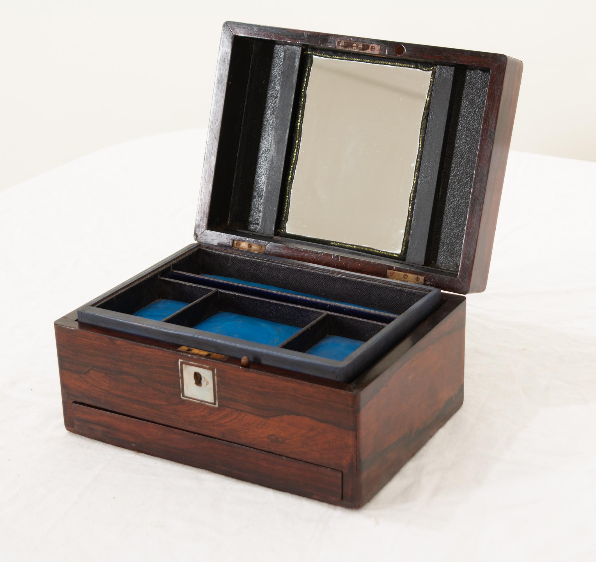 English 19th Century Jewelry Box In Good Condition In Baton Rouge, LA