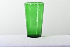 Grand vase en verre vert anglais du XIXe siècle