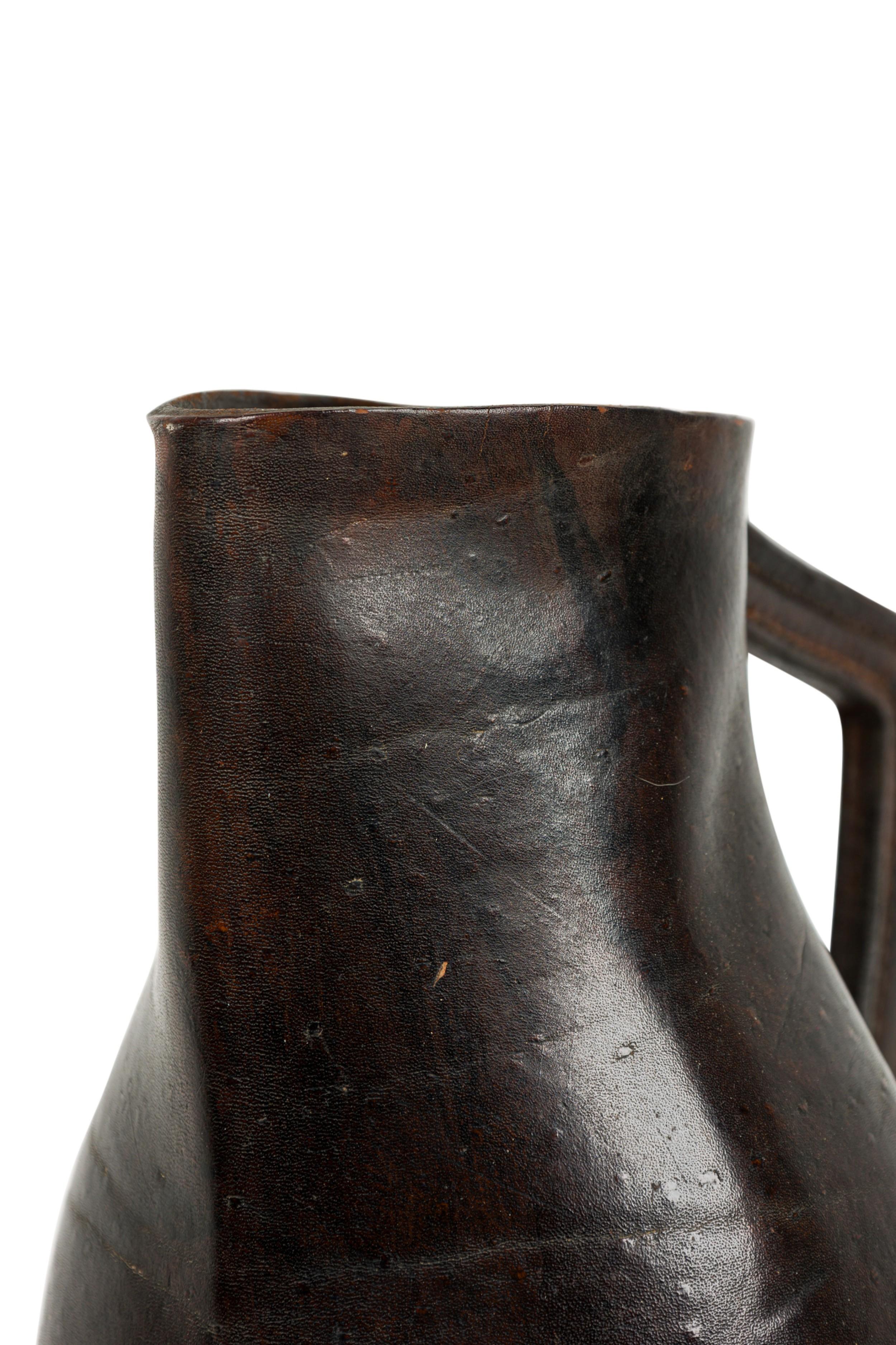 English 19th Century Leather Drinking Vessel In Good Condition In Queens, NY
