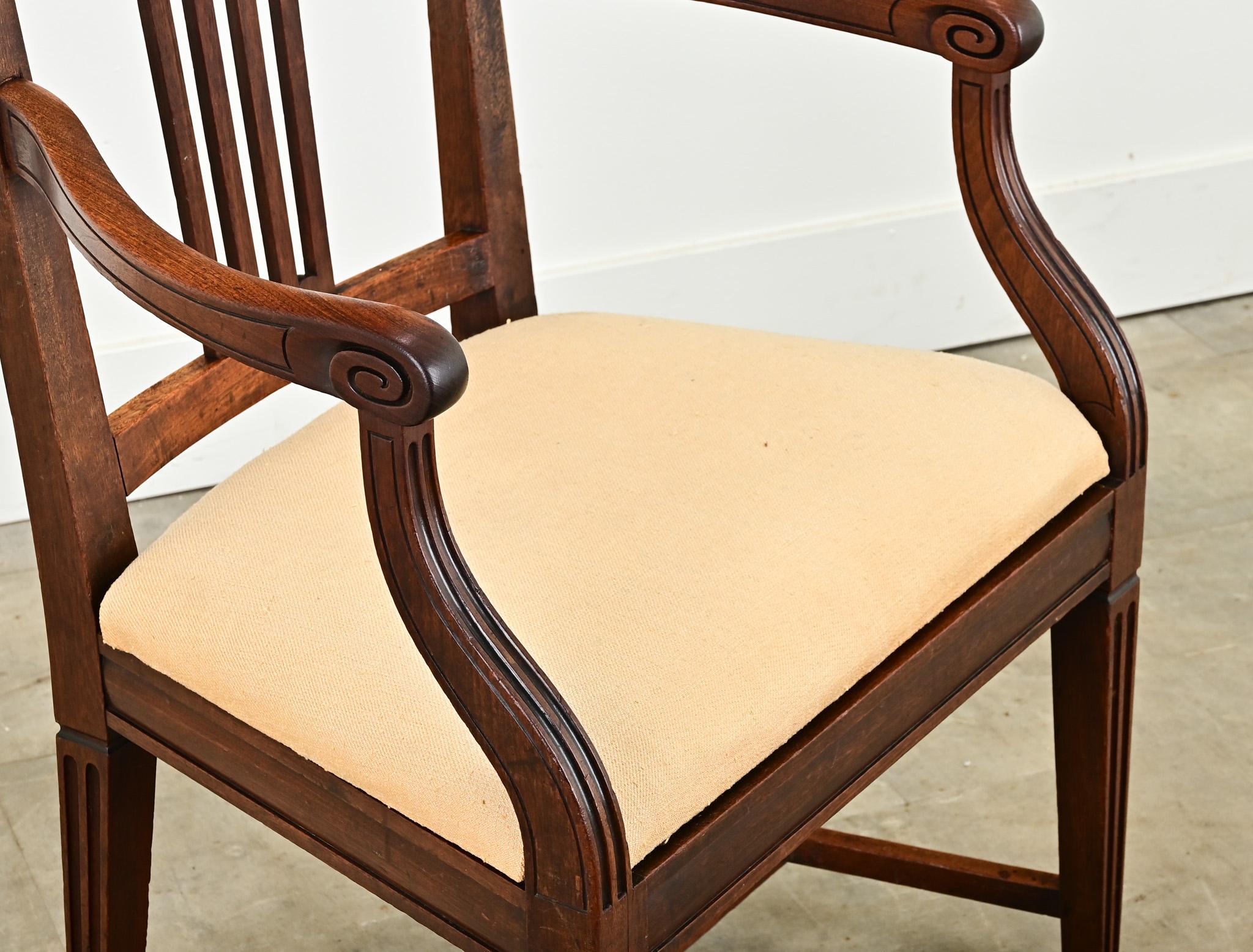 English 19th Century Mahogany Armchair In Good Condition In Baton Rouge, LA
