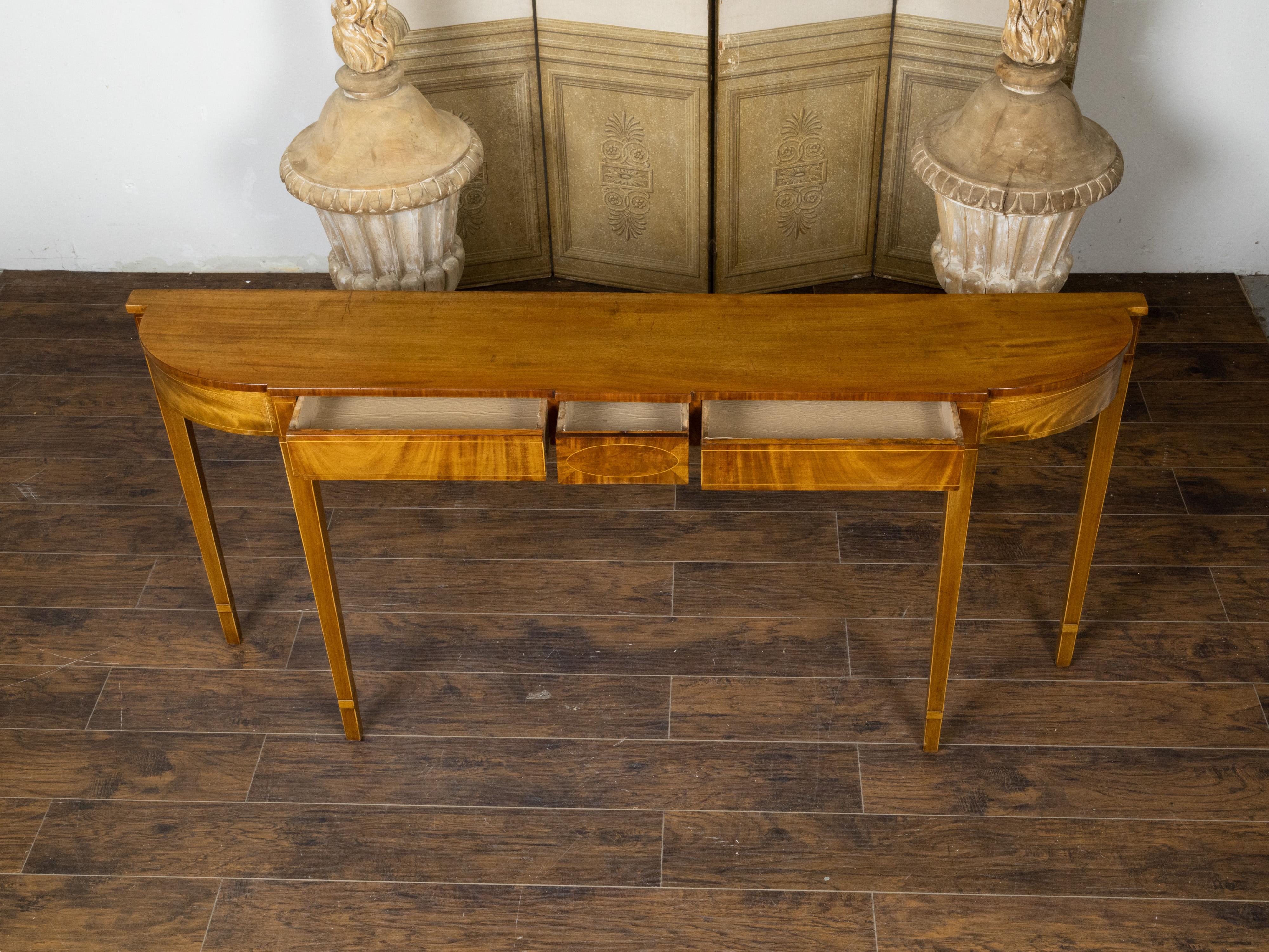 English 19th Century Mahogany Bow Front Console Table with Cross Banding 3