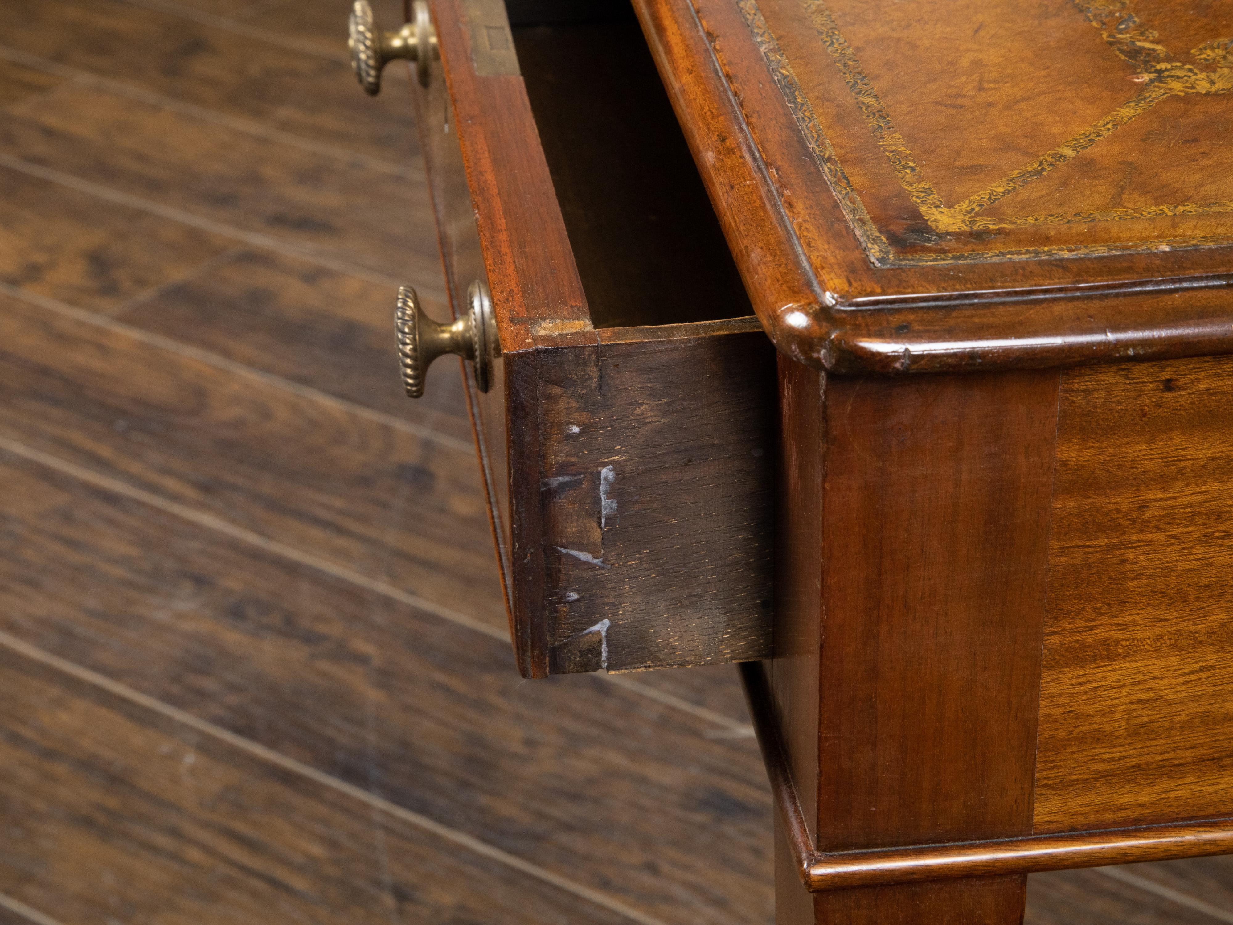 English 19th Century Mahogany Desk with Three Drawers, Mounted on Brass Casters 2