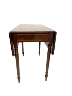 English 19th Century Mahogany Pembroke Table / Side Table