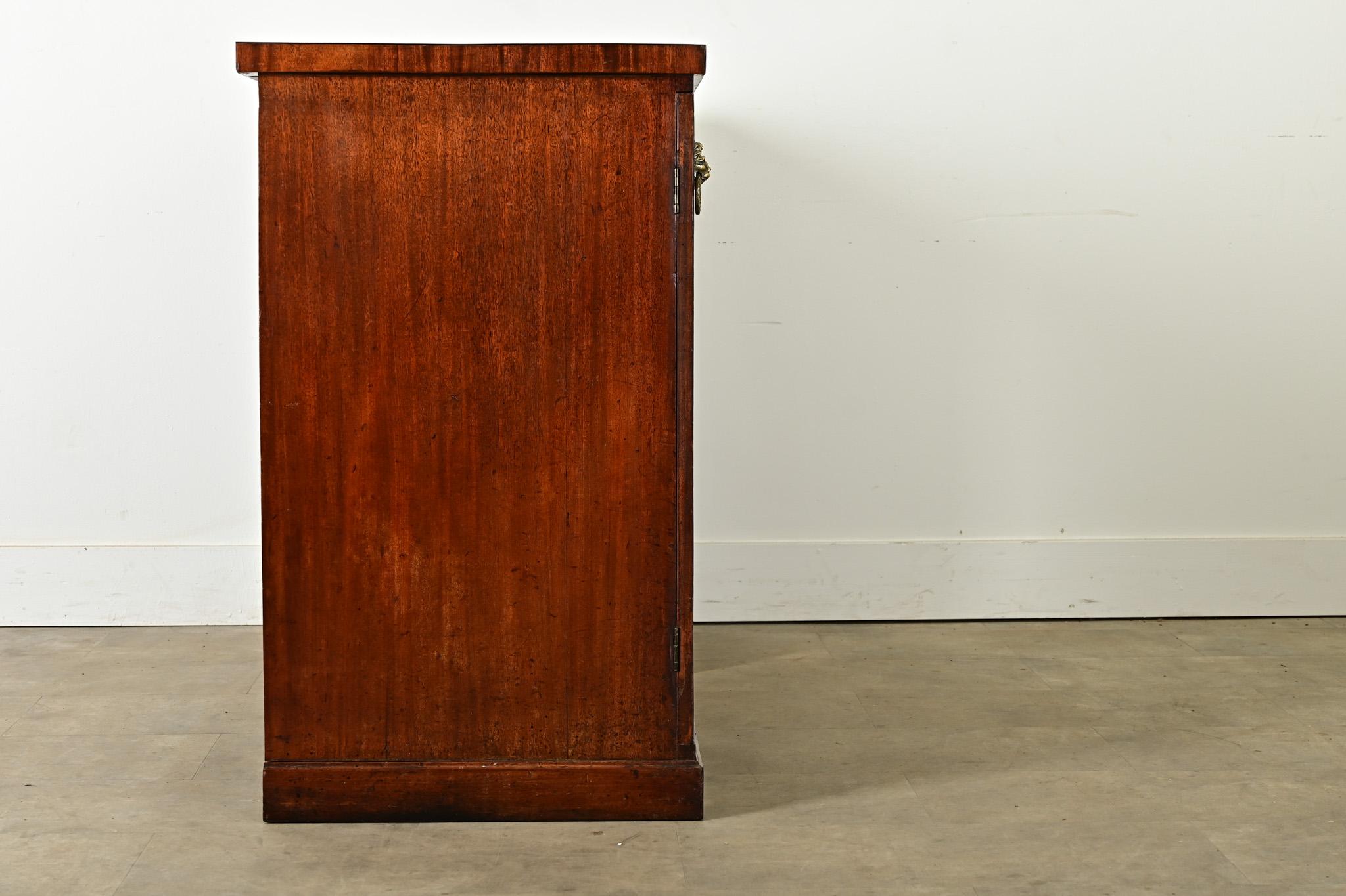 Credenza Regency inglese del XIX secolo in mogano in vendita 5