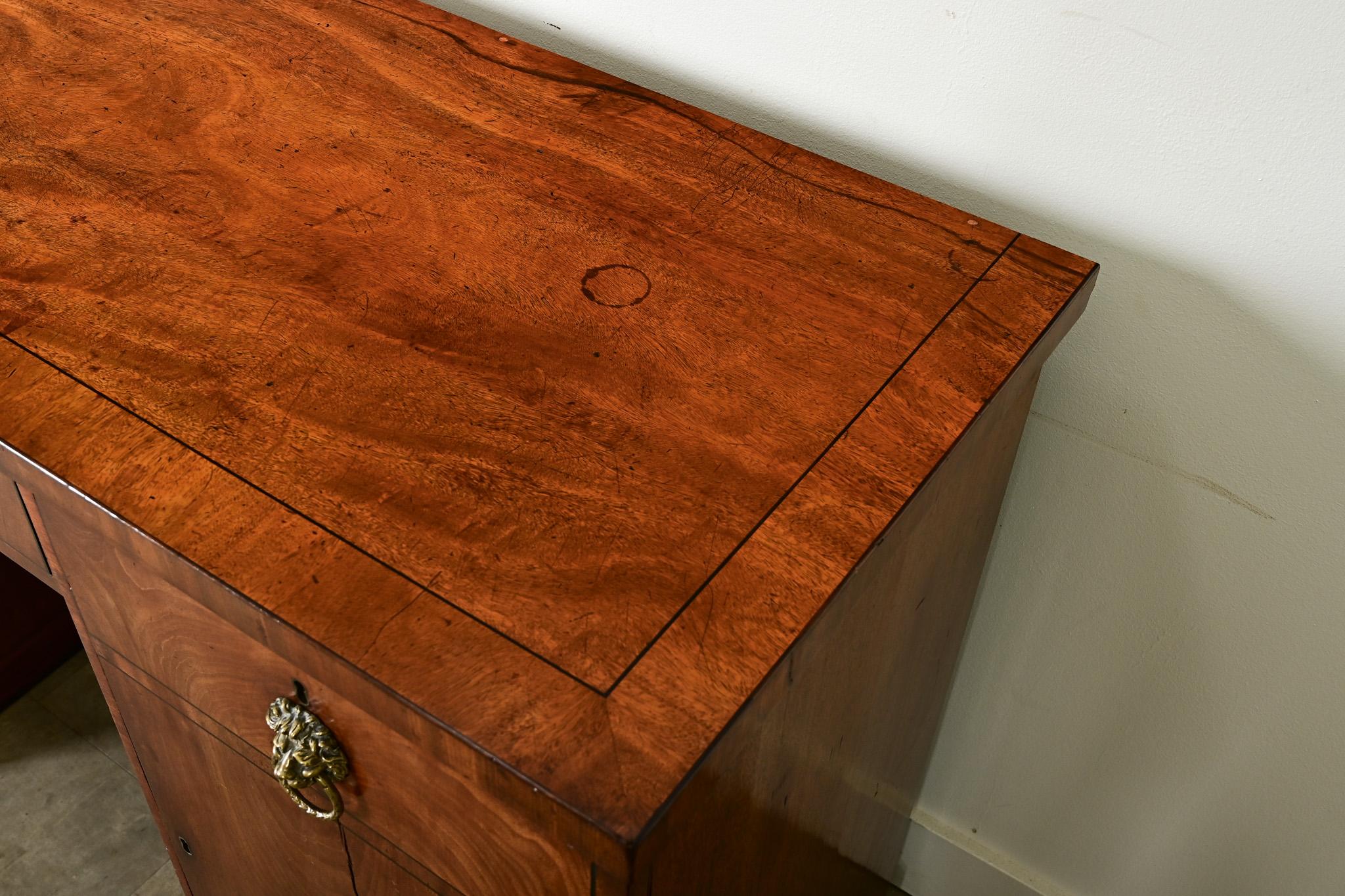 Ottone Credenza Regency inglese del XIX secolo in mogano in vendita