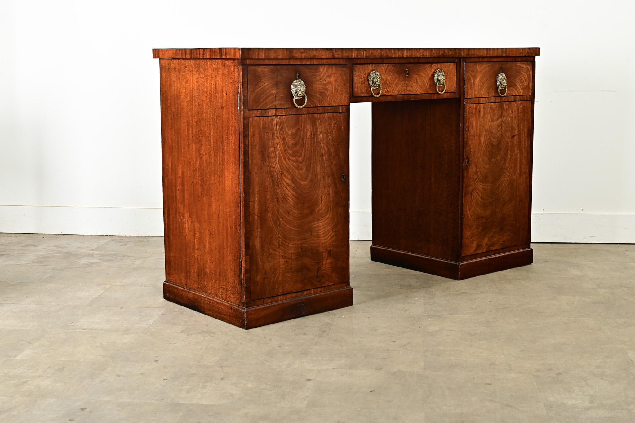 Credenza Regency inglese del XIX secolo in mogano in vendita 3