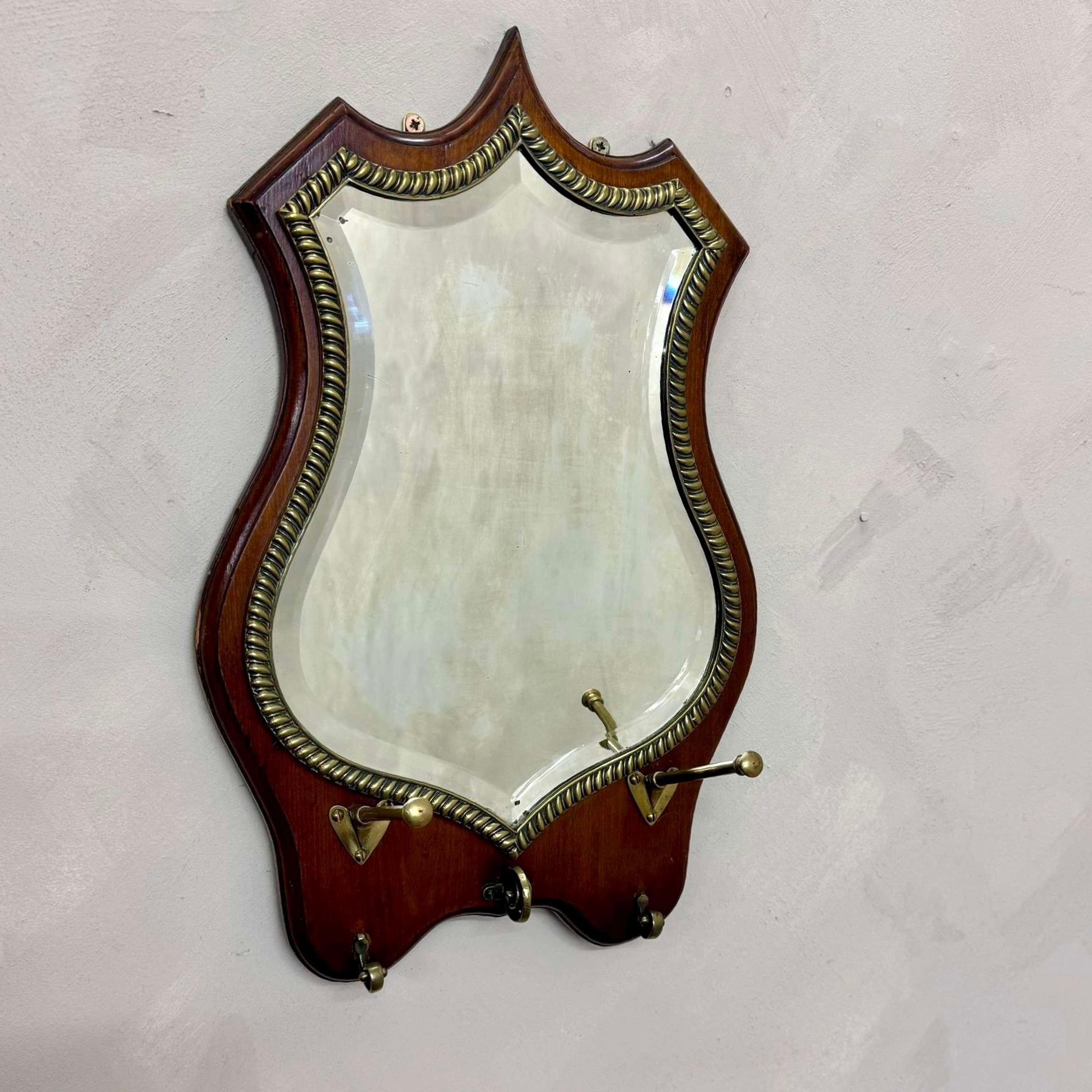 English 19th Century Mahogany Shield Hall Mirror For Sale 2