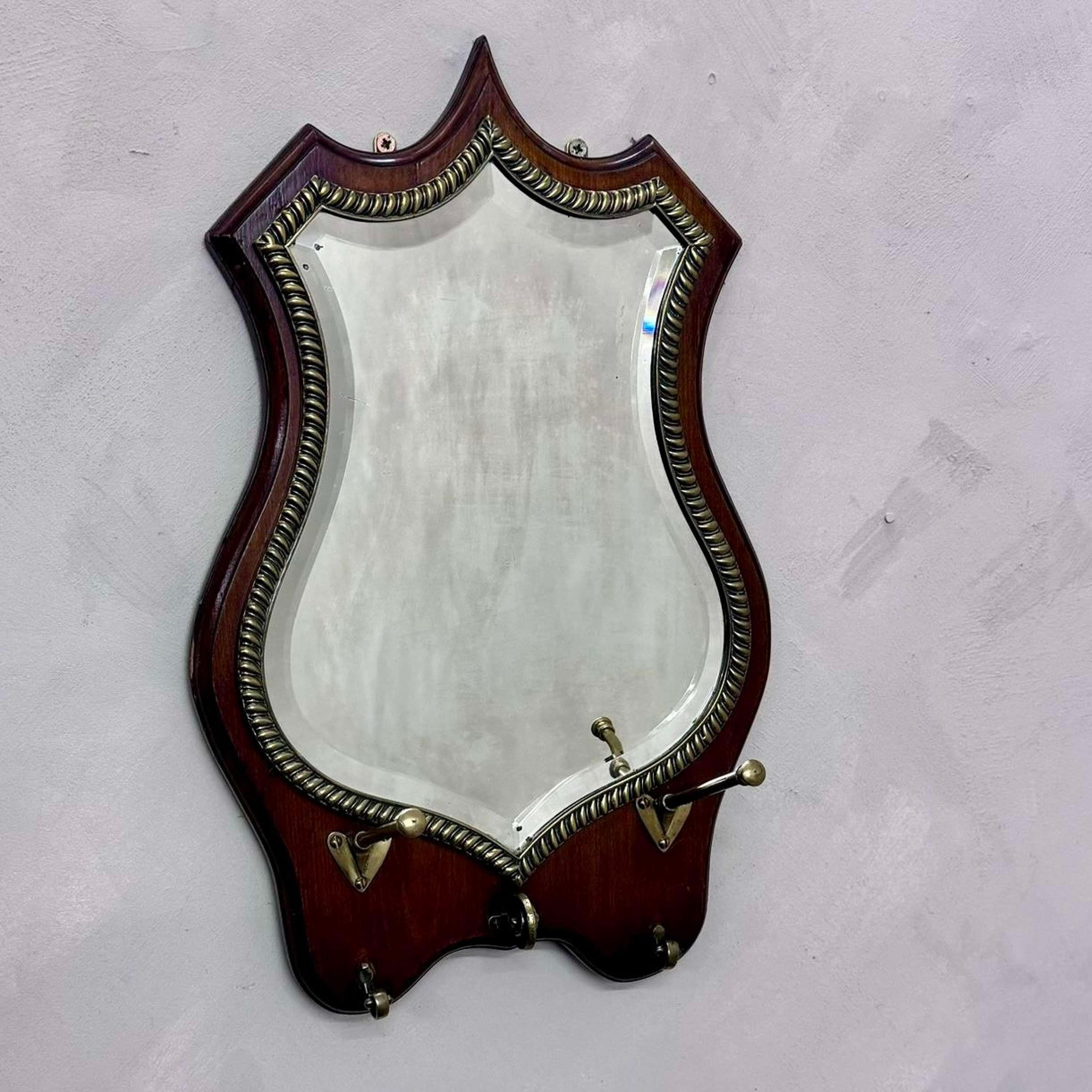 English 19th Century Mahogany Shield Hall Mirror For Sale 3