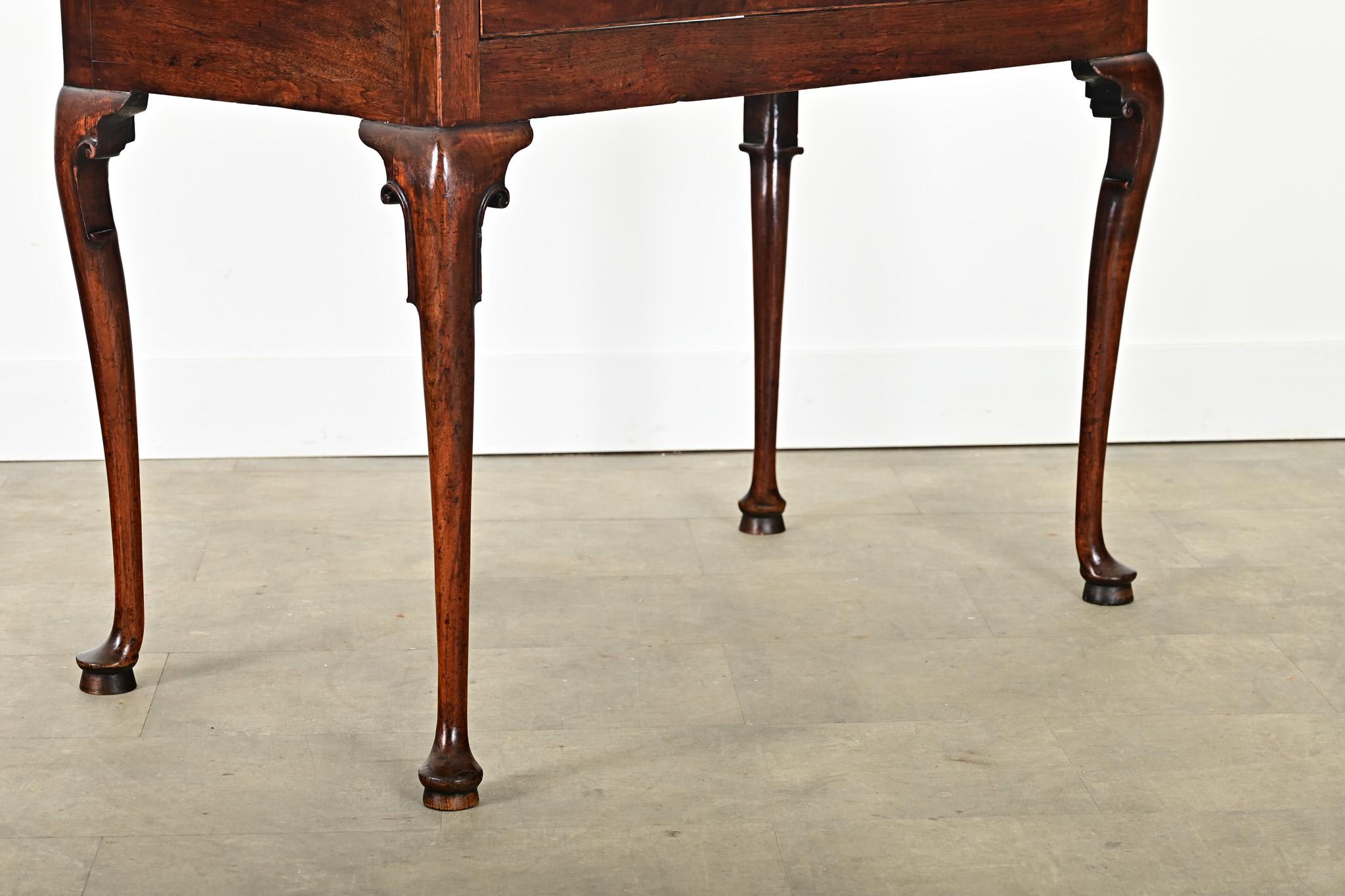 Credenza inglese in mogano del XIX secolo In condizioni buone in vendita a Baton Rouge, LA