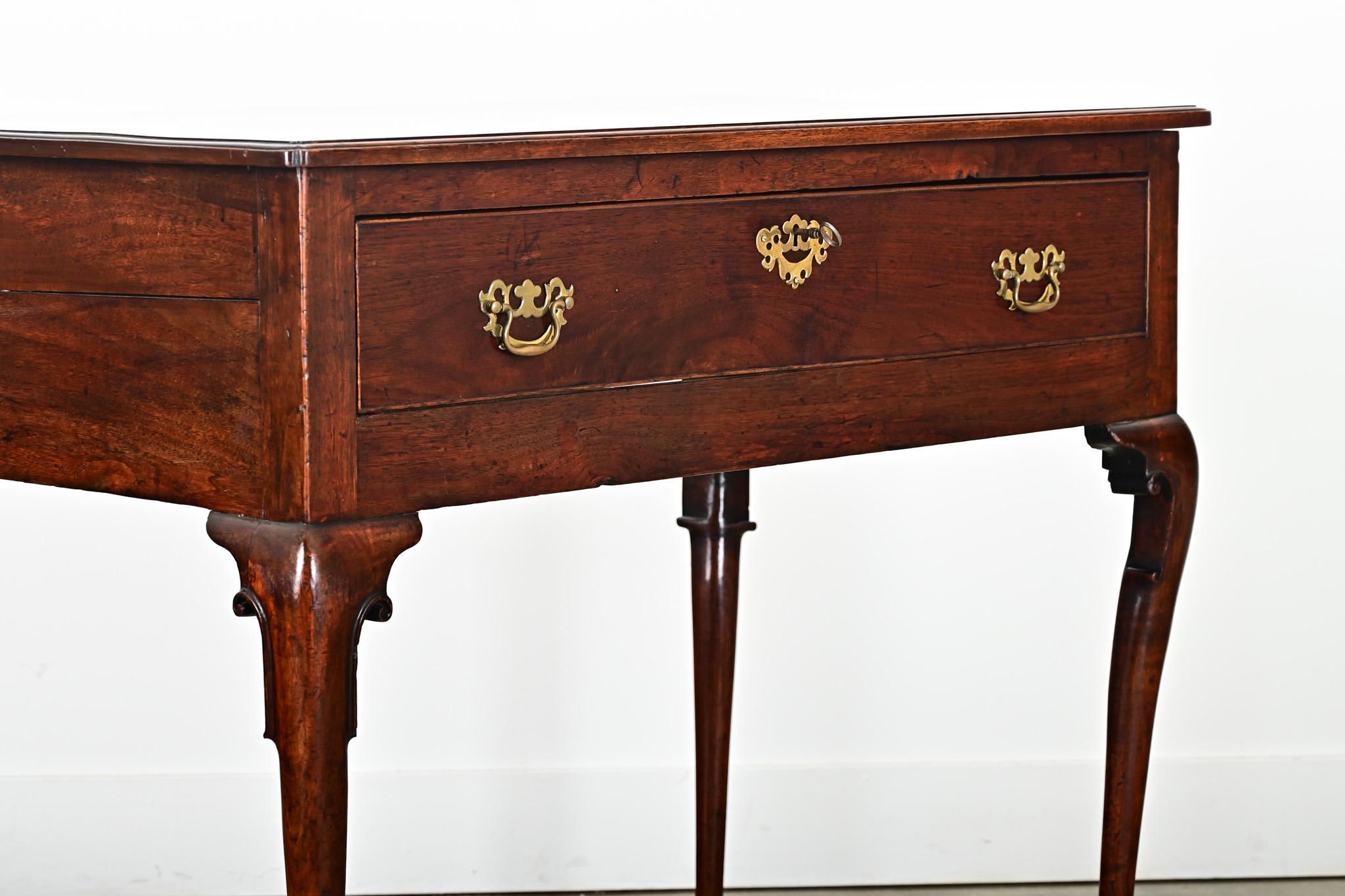 Ottone Credenza inglese in mogano del XIX secolo in vendita
