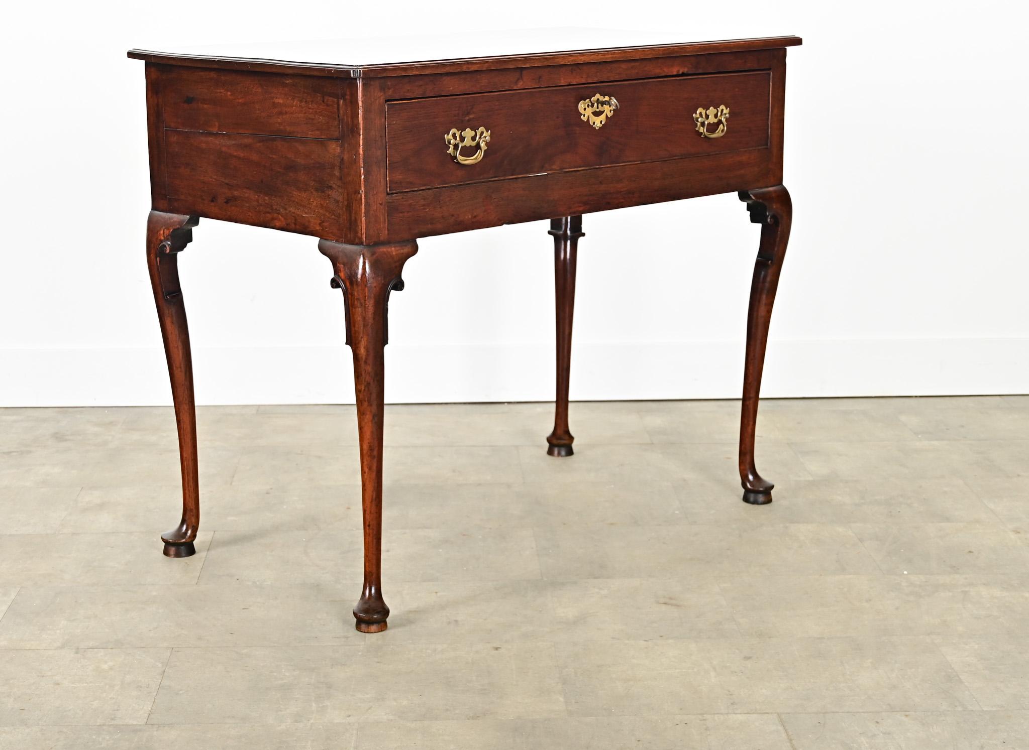Credenza inglese in mogano del XIX secolo in vendita 1