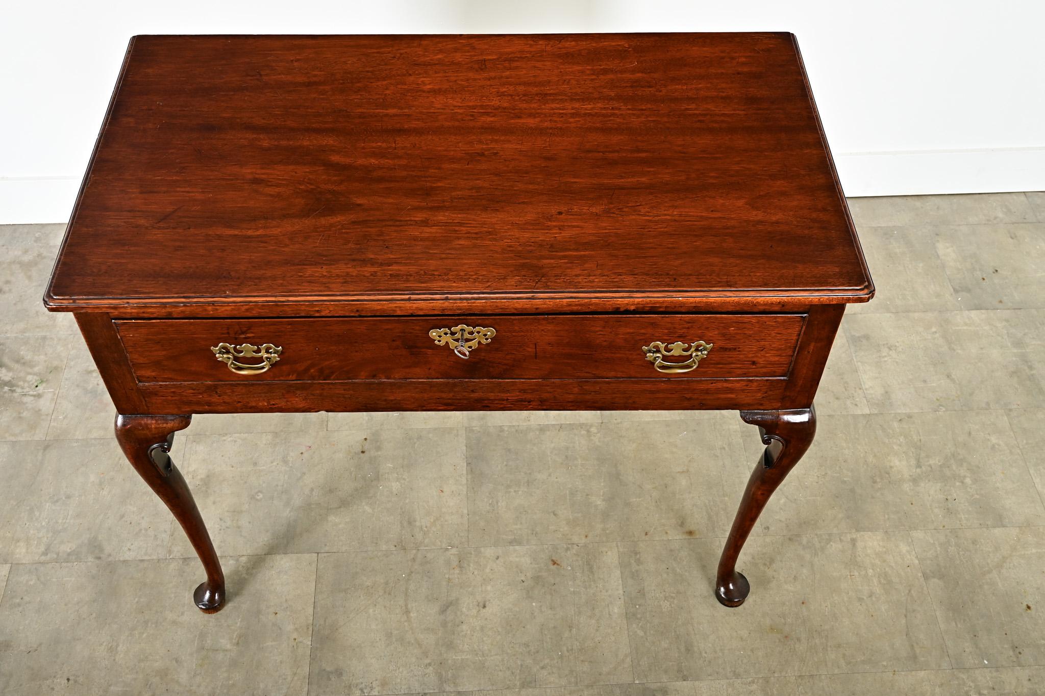Credenza inglese in mogano del XIX secolo in vendita 2