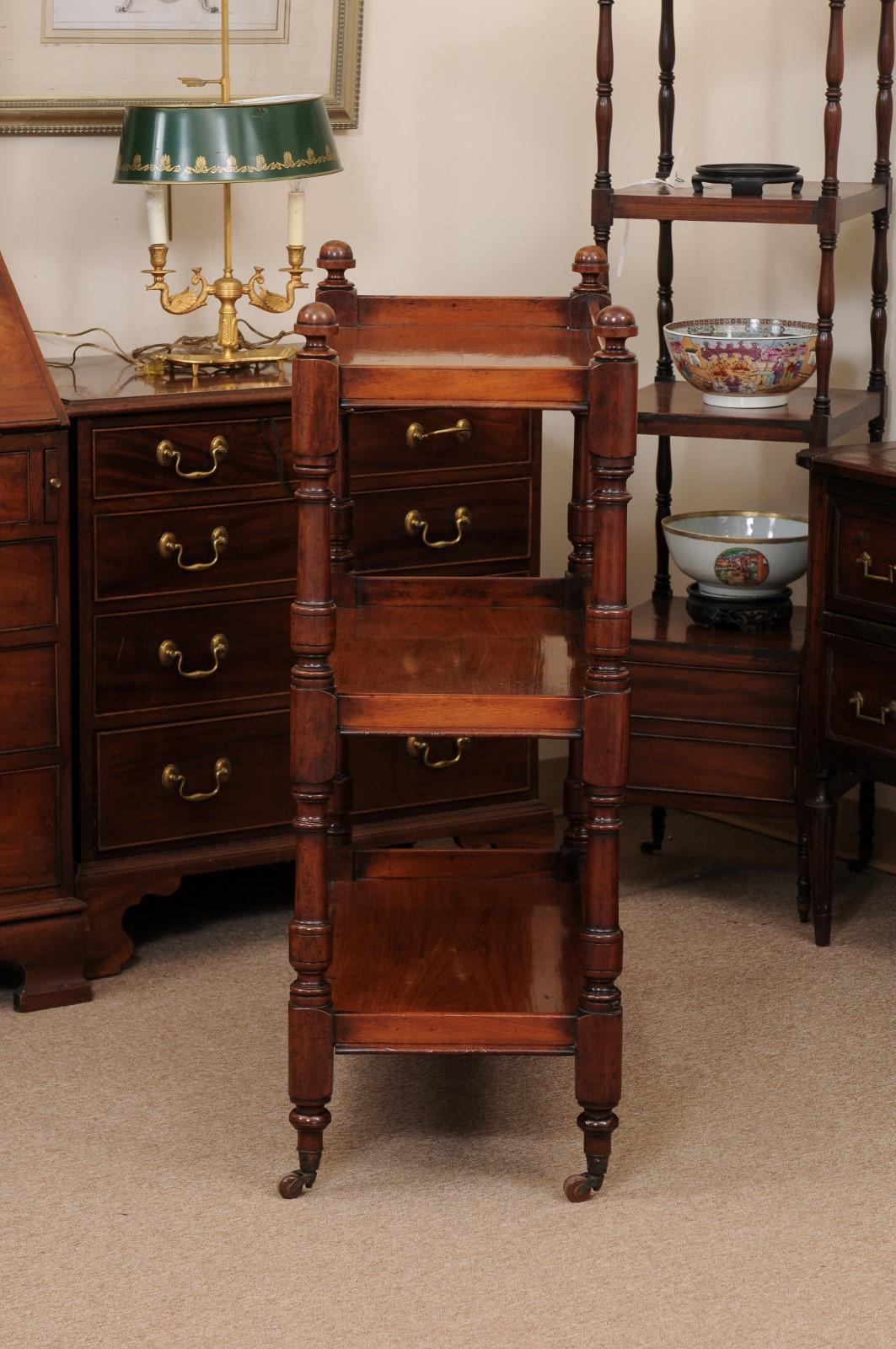 English 19th Century Mahogany Trolley with 3 Tiers and Castors 9