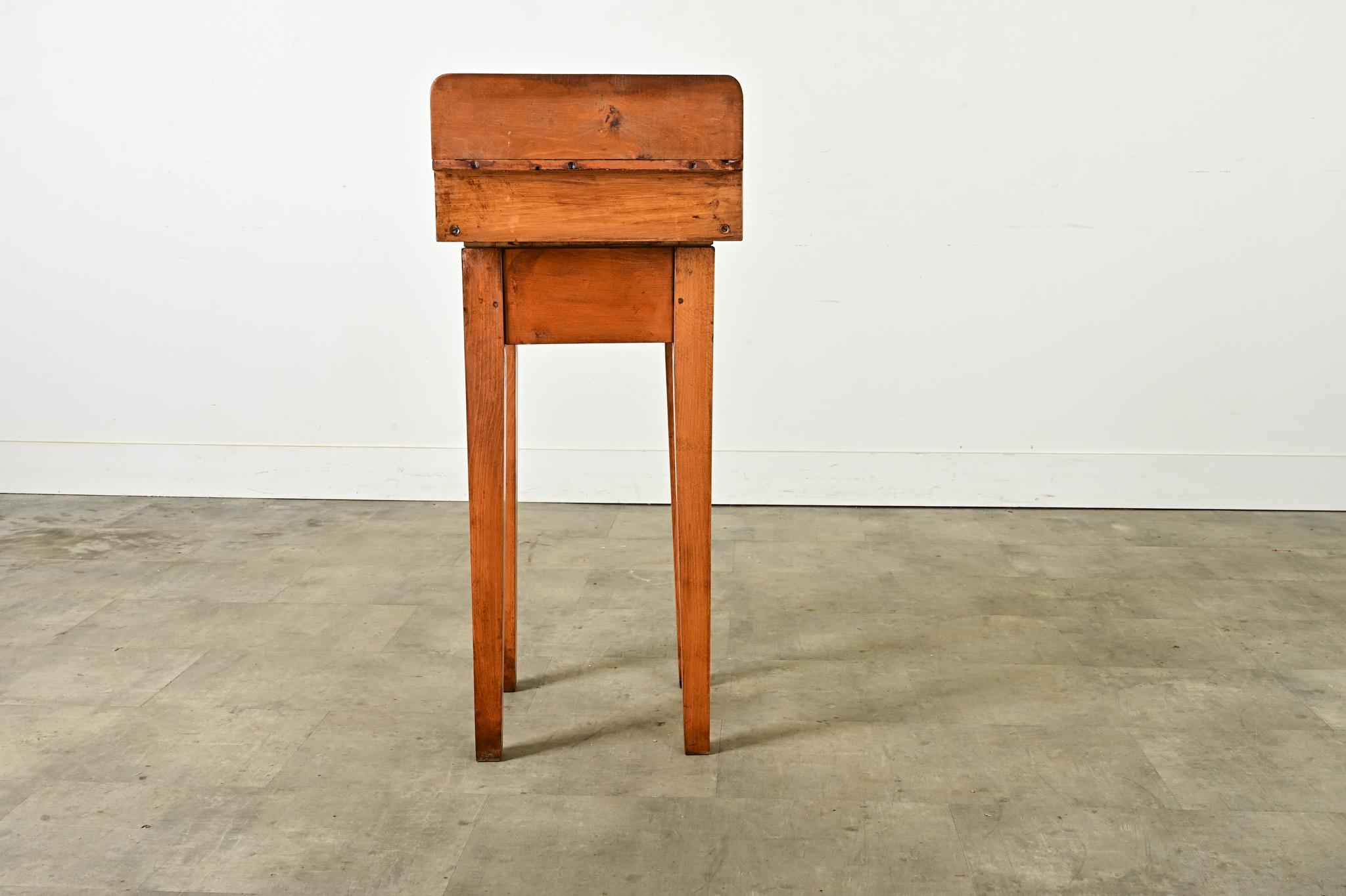 English 19th Century Maple Butcher Block Table In Good Condition For Sale In Baton Rouge, LA