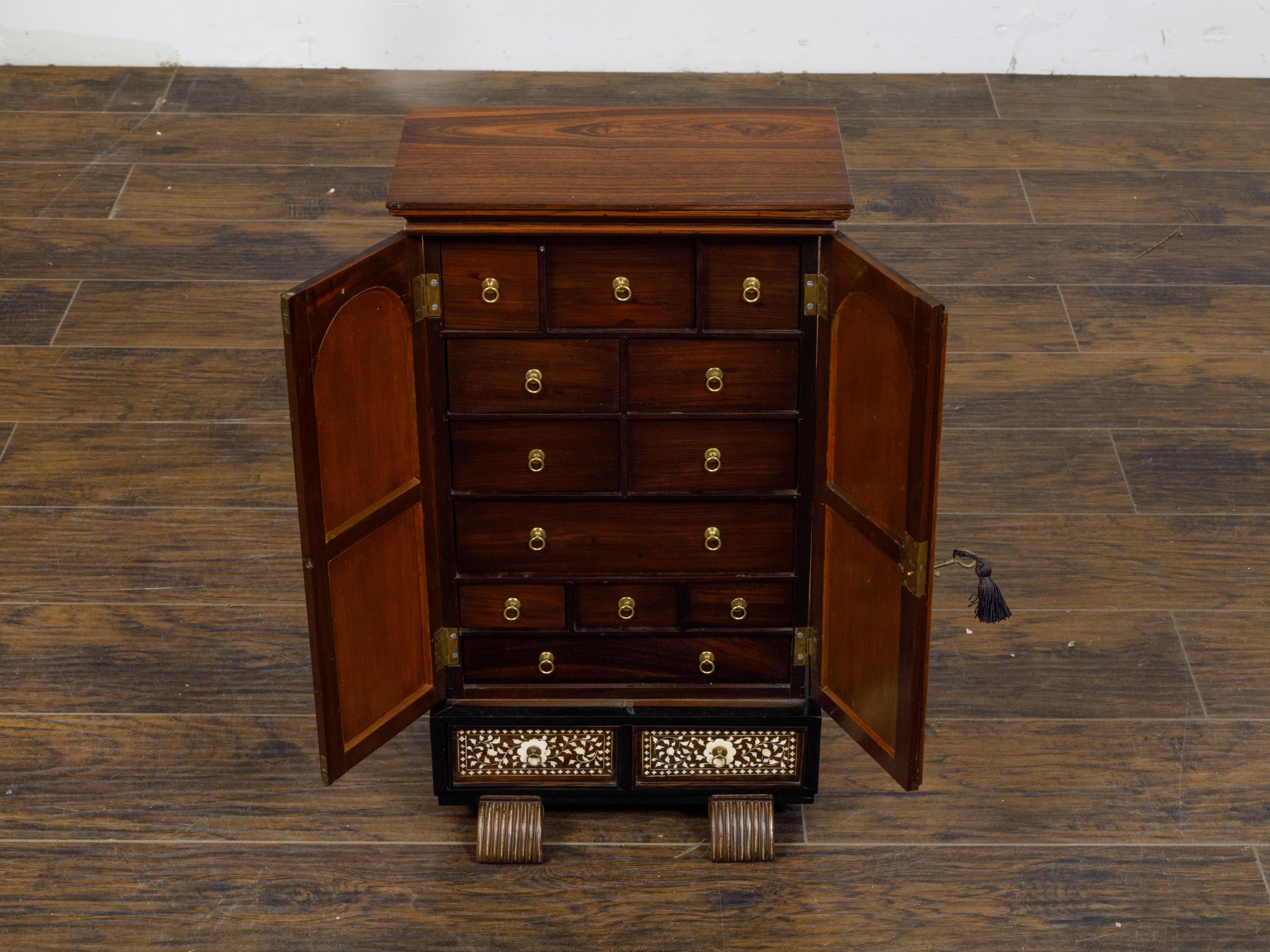 English 19th Century Miniature Cabinet with Scrollwork Inlay and Inner Drawers For Sale 4