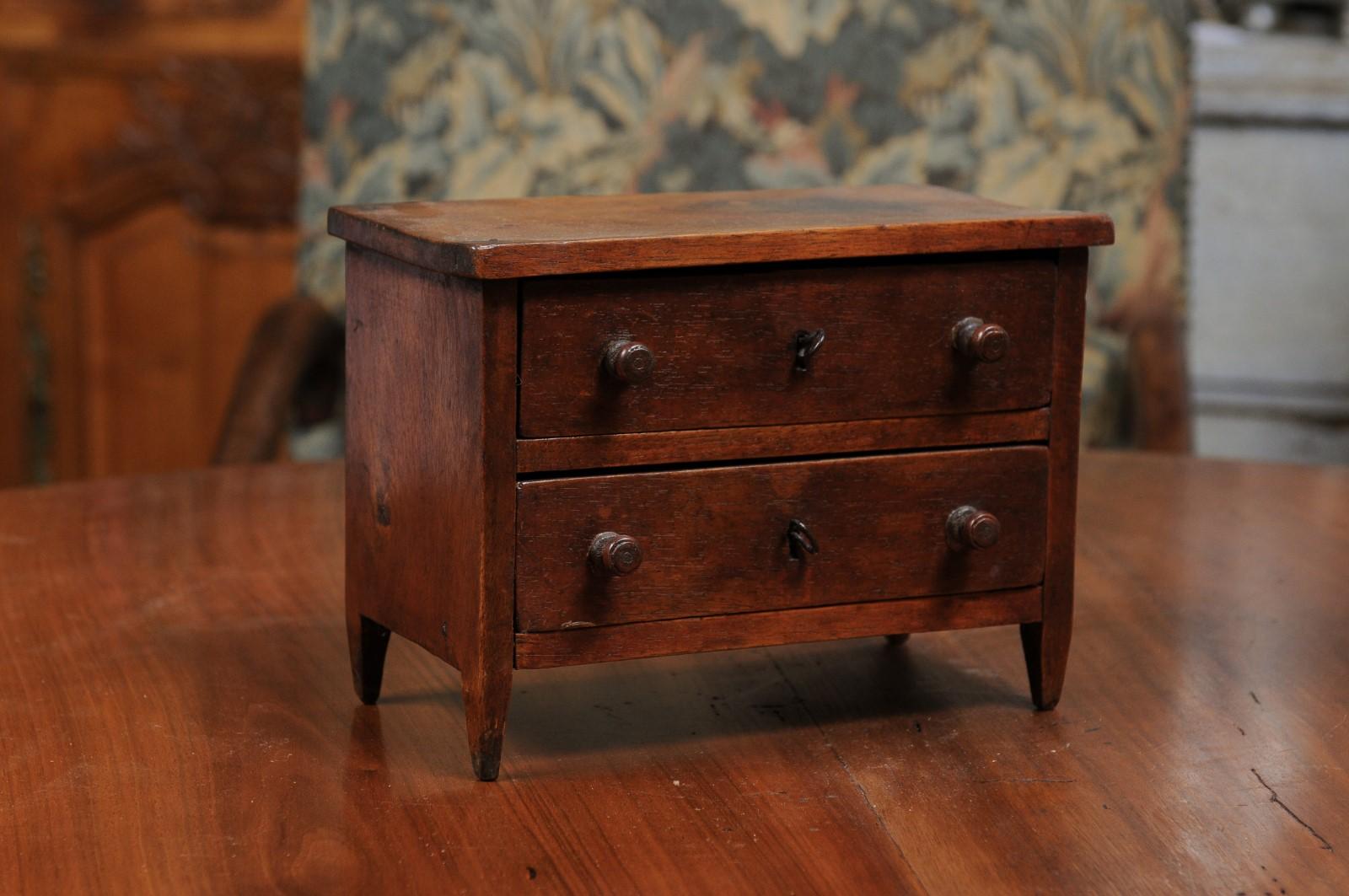 English 19th Century Miniature Walnut Chest with Two Drawers and Brown Patina In Good Condition In Atlanta, GA
