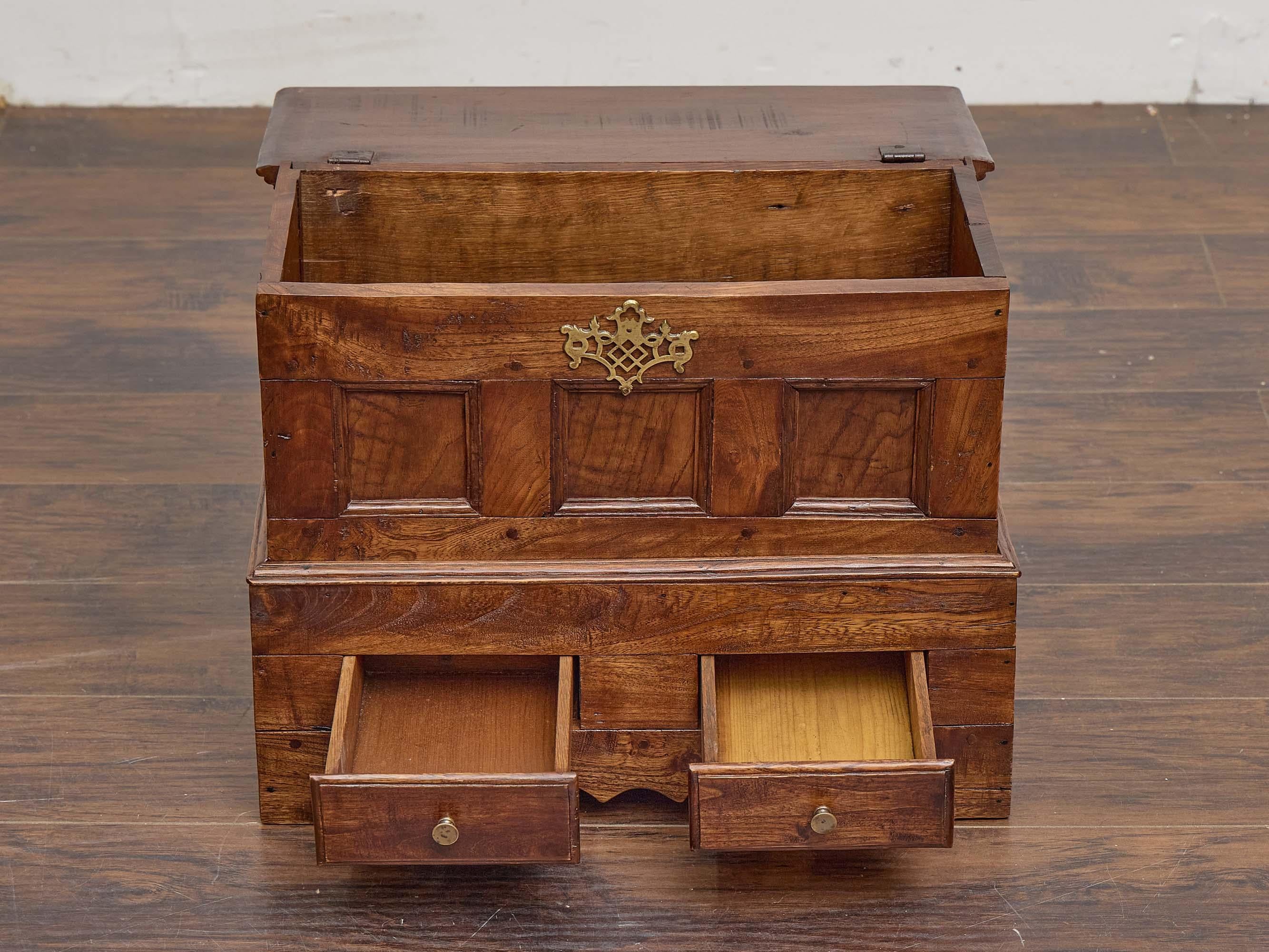 Carved English 19th Century Oak Chest with Brass Mount and Lower Drawers For Sale