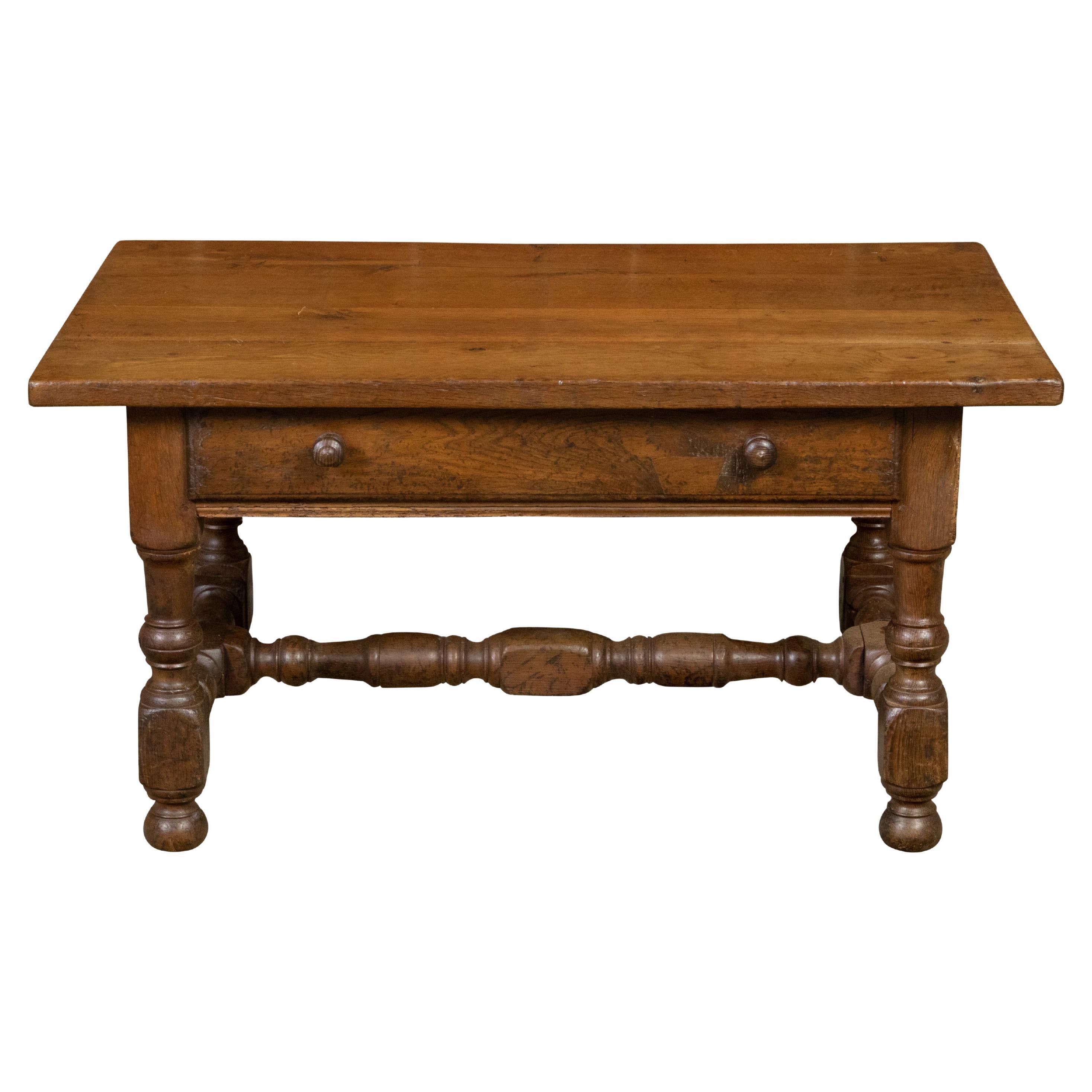 English 19th Century Oak Coffee Table with Single Drawer and Turned Base