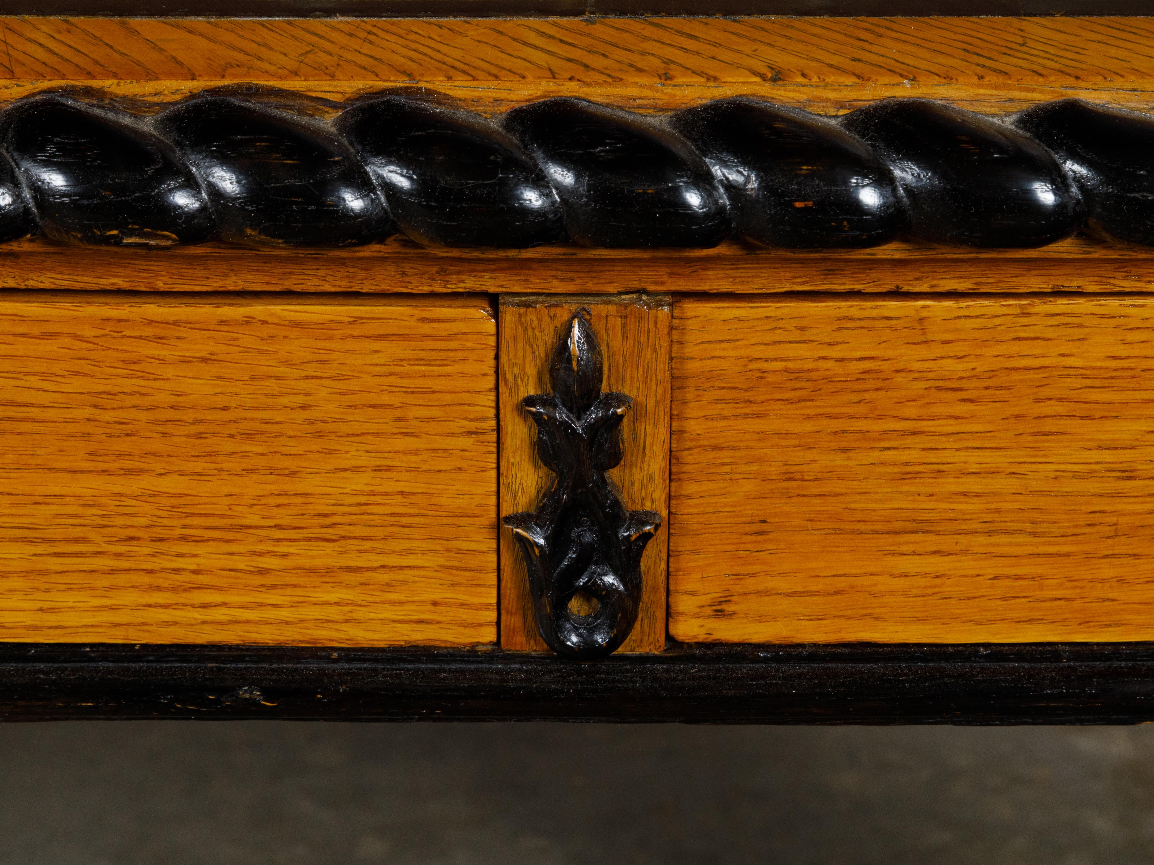 English 19th Century Oak Desk with Ebonized Accents and Gilded Greek Key Frieze For Sale 5
