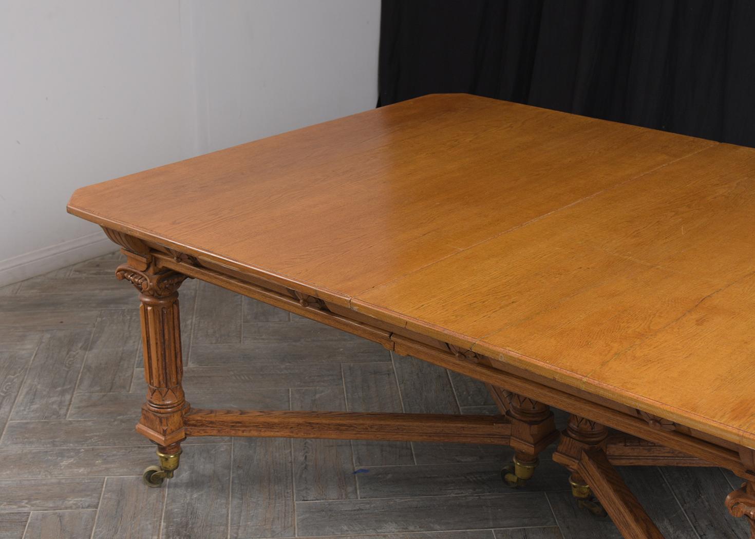 English 19th Century Oak Dining Table 1