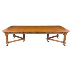 English 19th Century Oak Dining Table