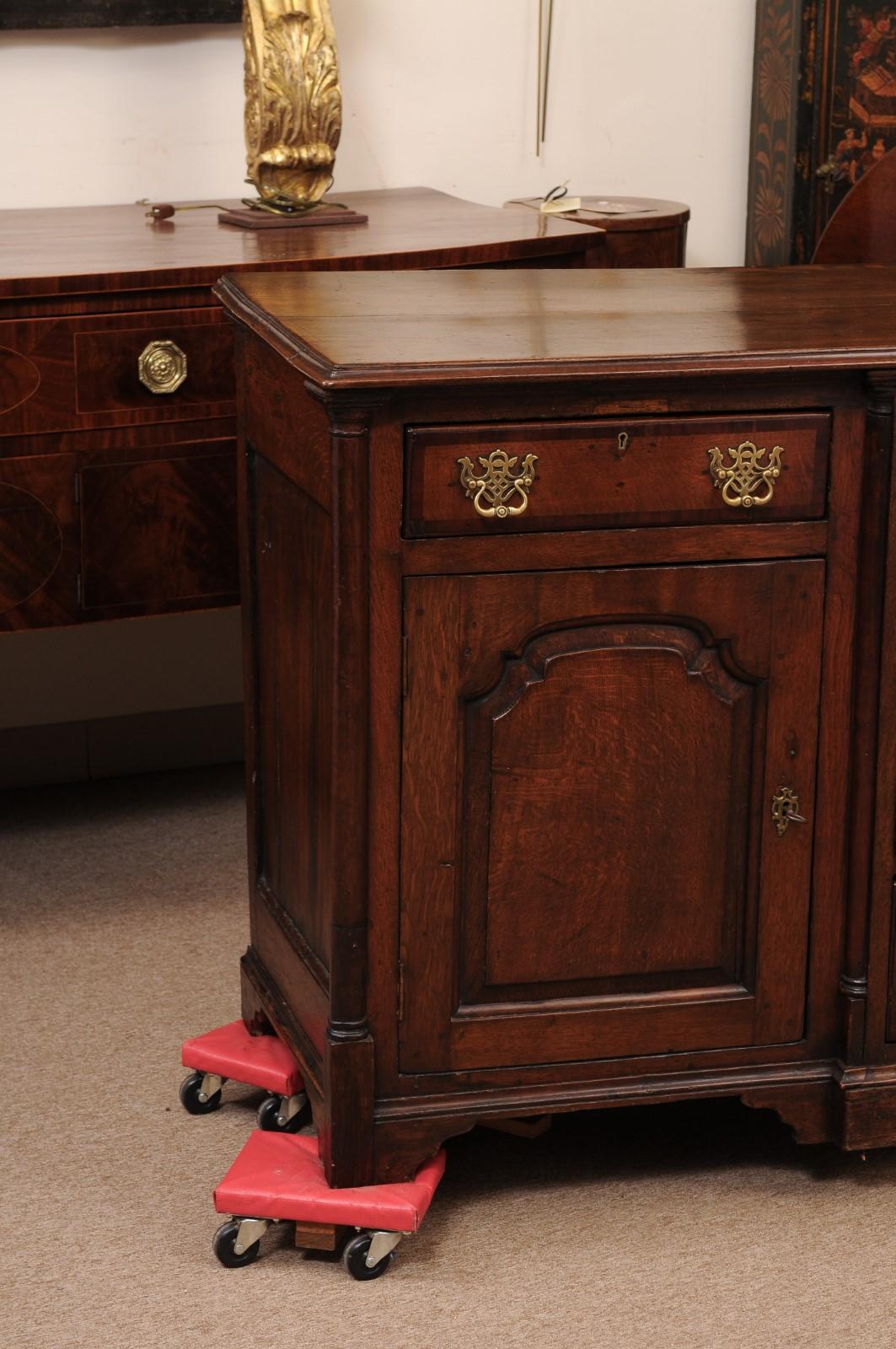 English 19th Century Oak Dresser Base with 2 Cabinet Doors In Fair Condition In Atlanta, GA