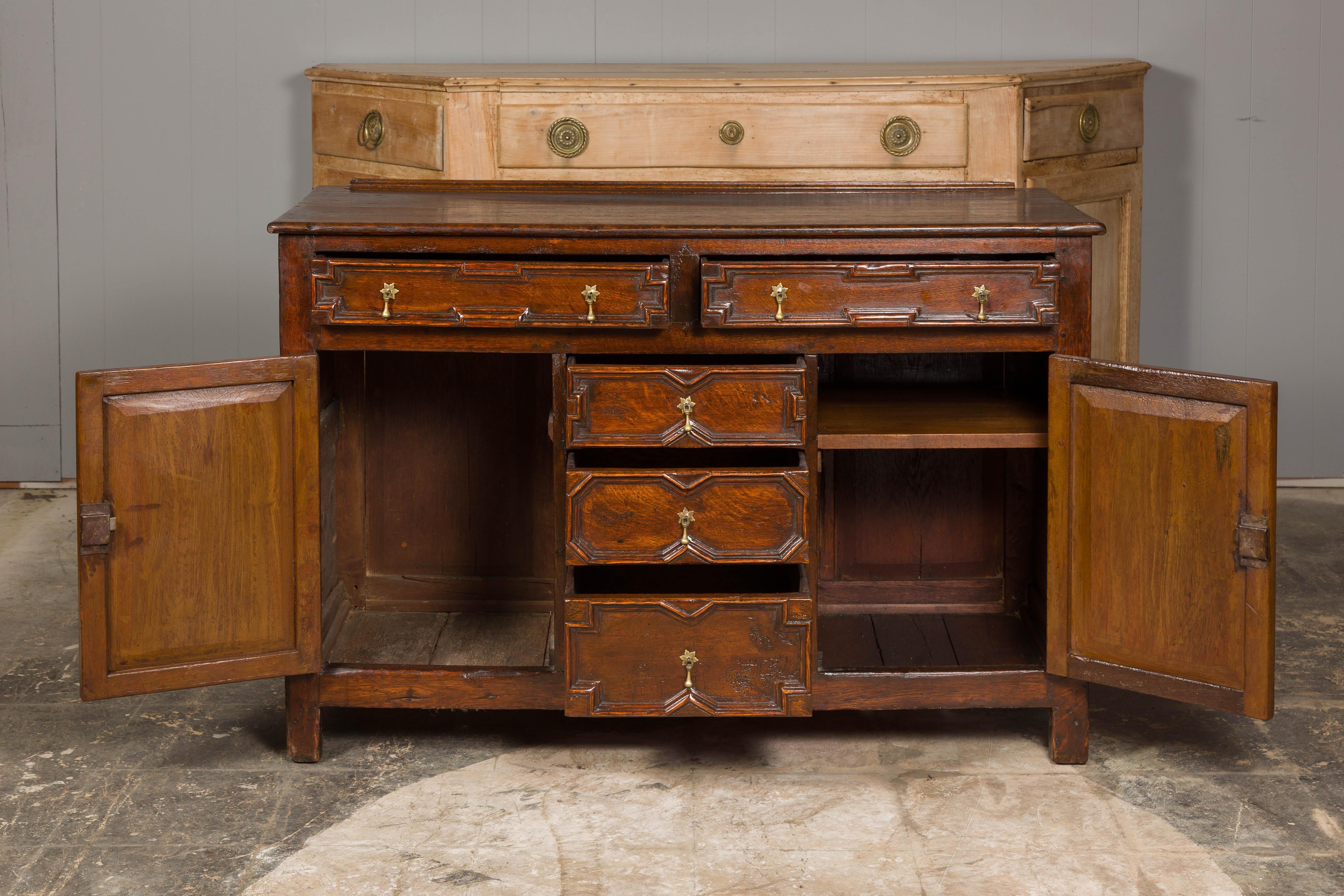 English 19th Century Oak Dresser Base with Geometric Front, Drawers and Doors For Sale 4
