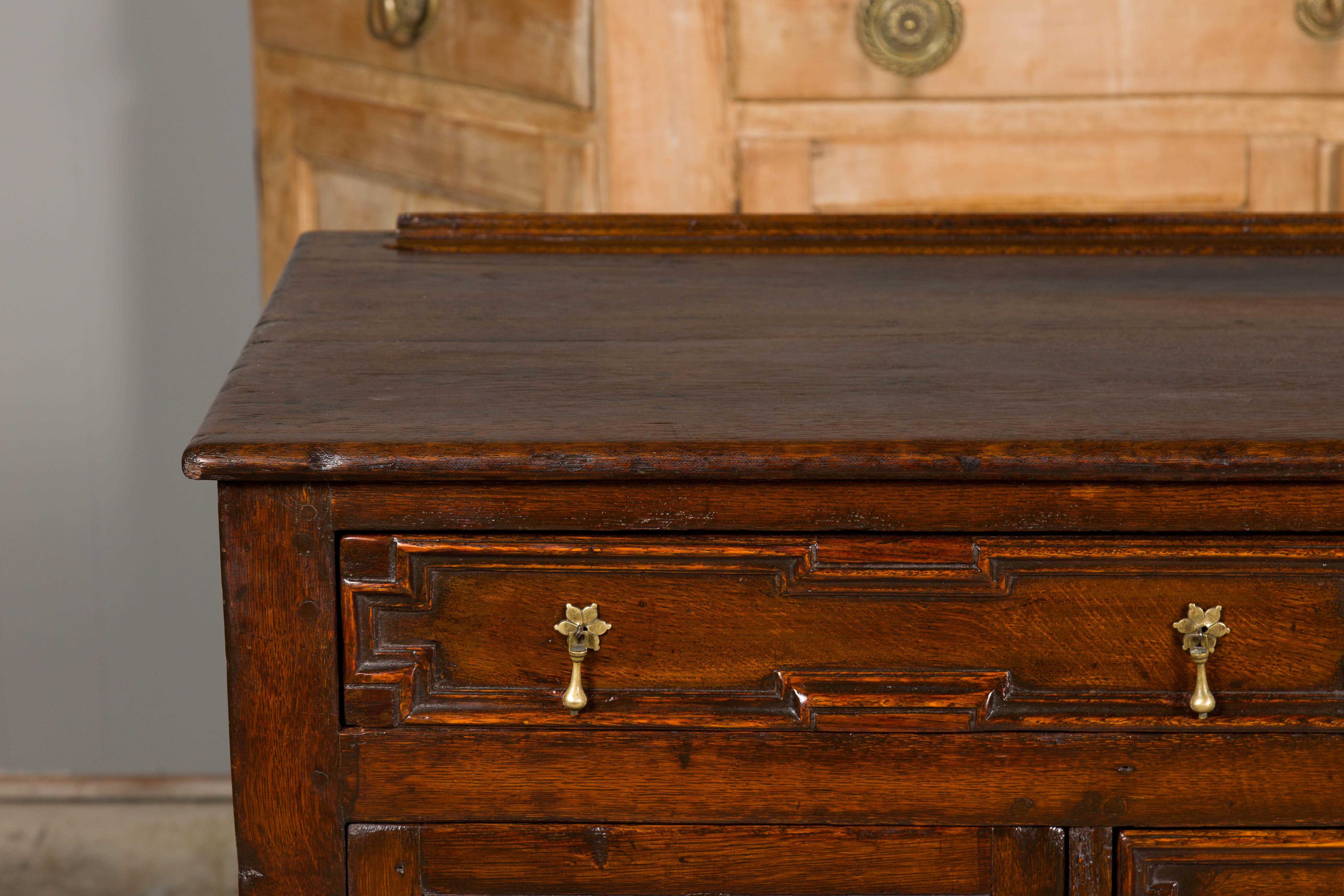 English 19th Century Oak Dresser Base with Geometric Front, Drawers and Doors For Sale 2