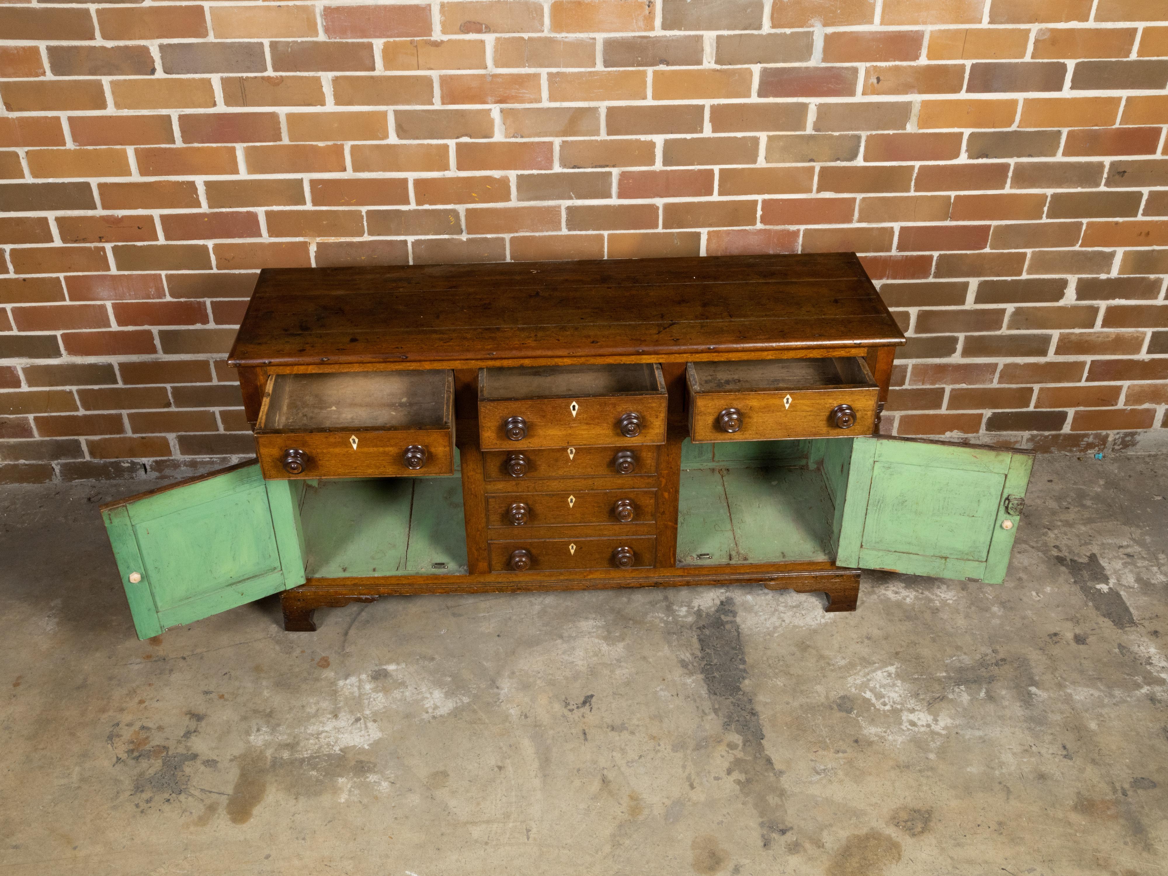 English 19th Century Oak Dresser Base with Six Drawers and Two Doors 4