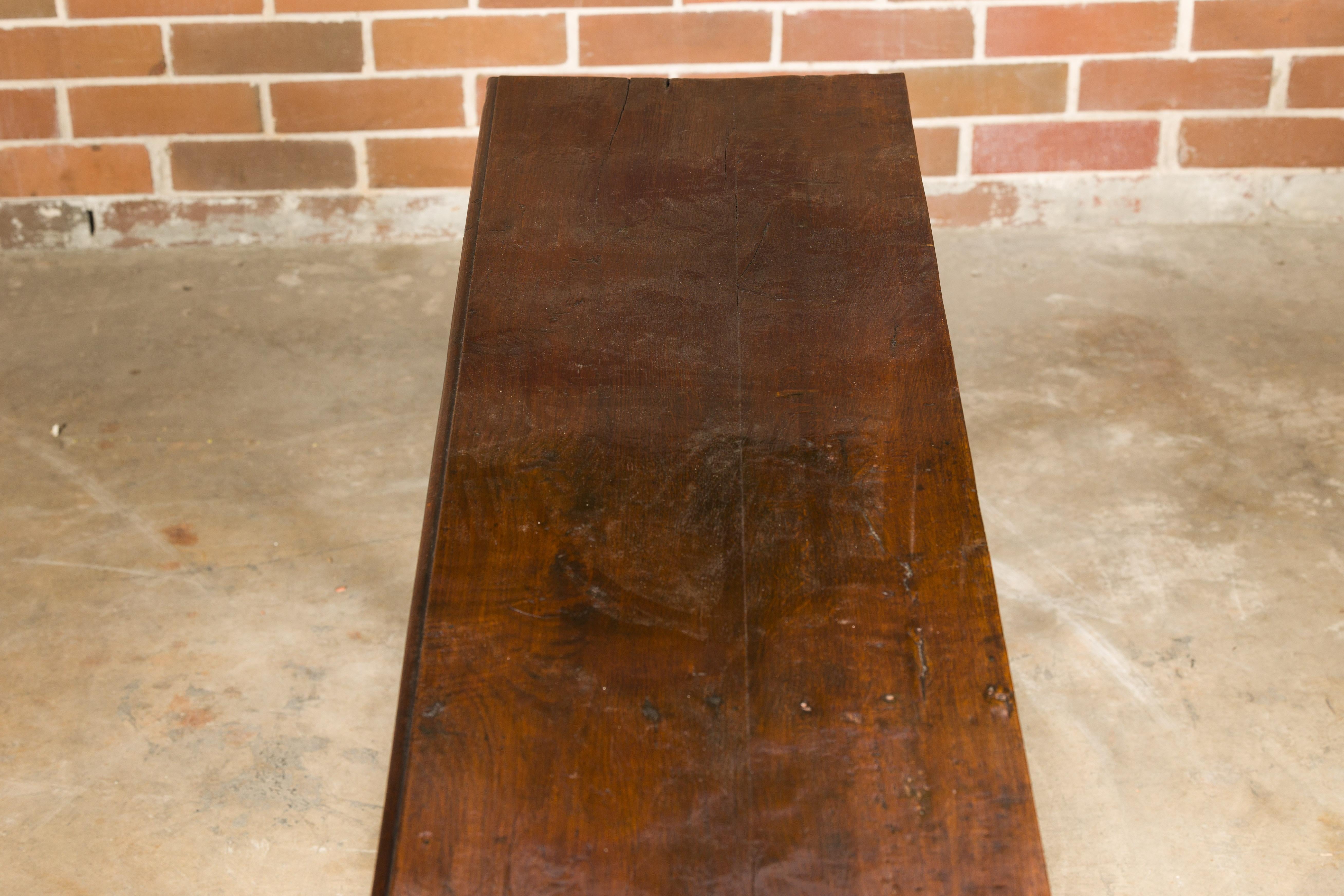 English 19th Century Oak Dresser Base with Three Drawers and Baluster Legs For Sale 11