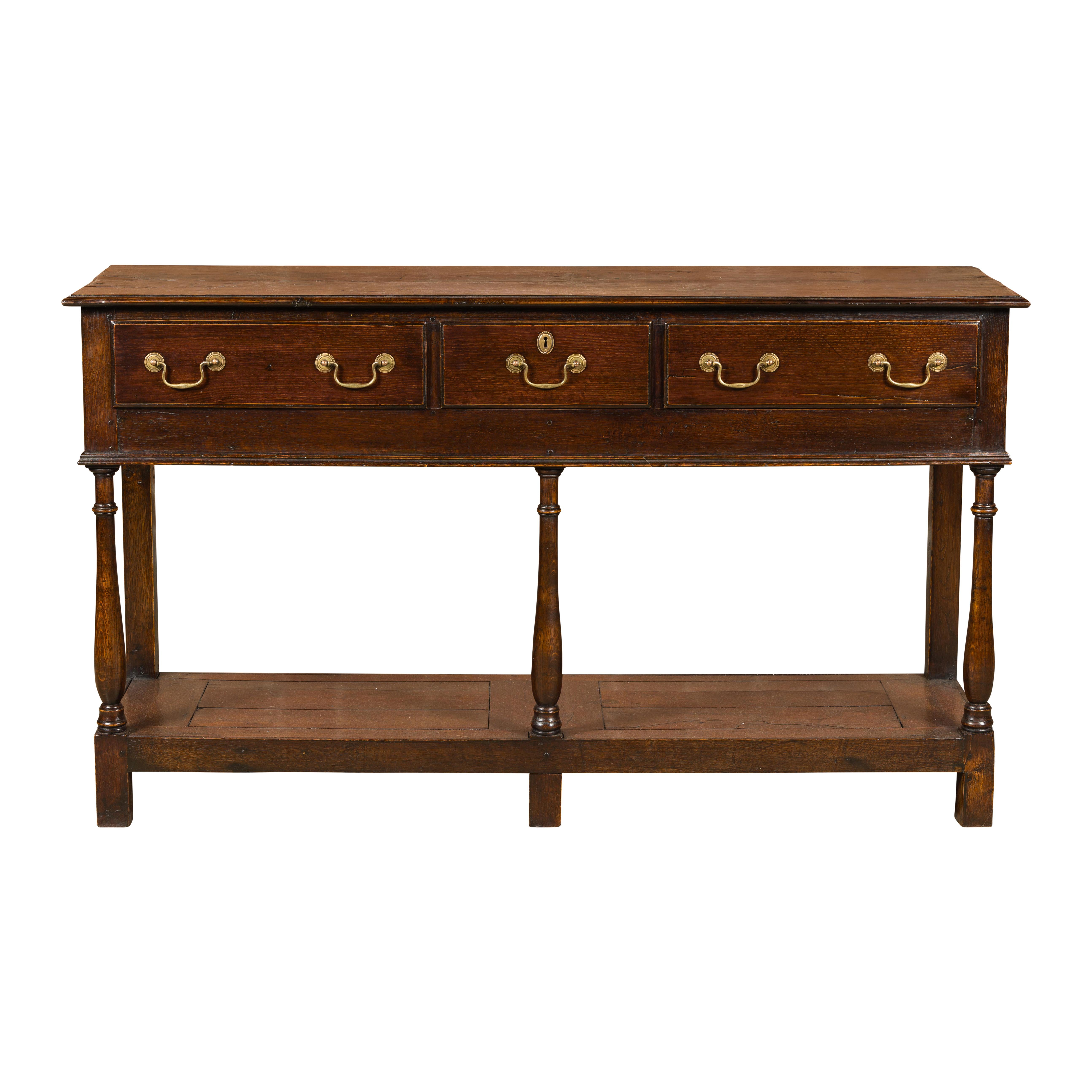 English 19th Century Oak Dresser Base with Three Drawers and Baluster Legs For Sale 13
