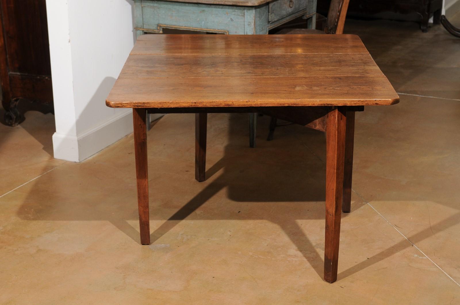 English 19th Century Oak Drop-Leaf Table with Gateleg Base 7
