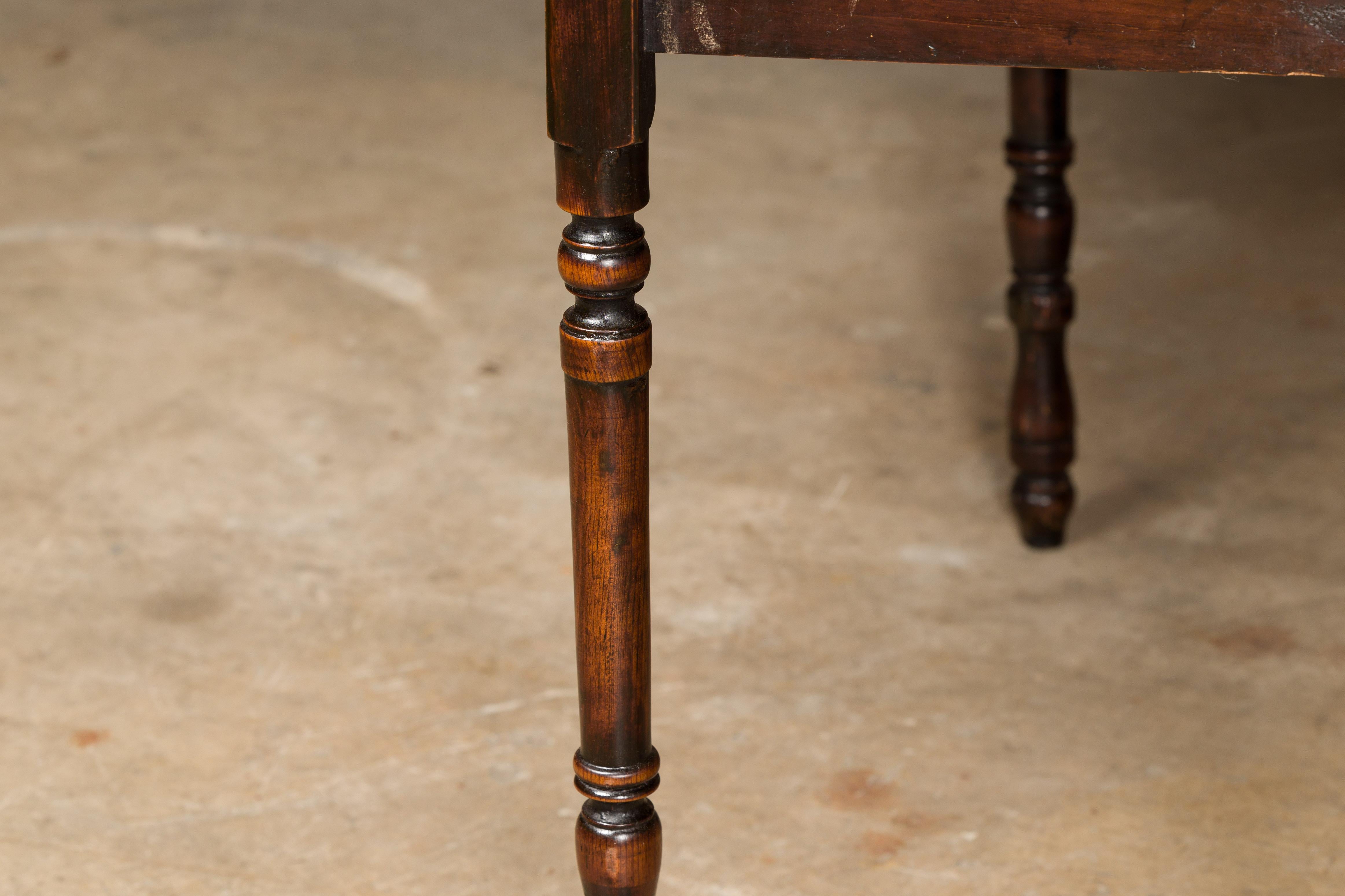 English 19th Century Oak Drop Leaf Table with Turned Legs and Two Drawers For Sale 5
