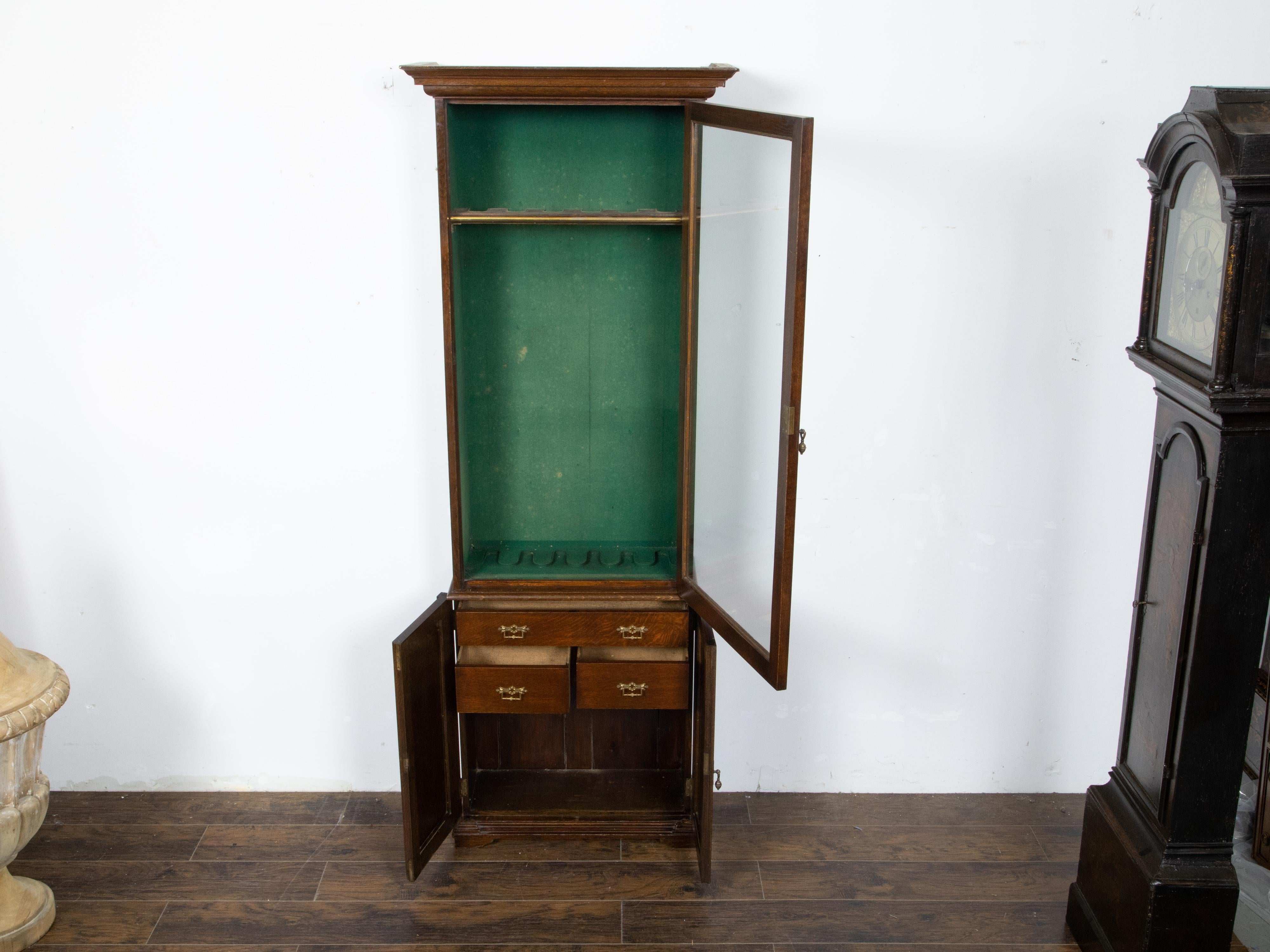 English 19th Century Oak Gun Cabinet with Single Glass Door and Inner Drawers In Good Condition For Sale In Atlanta, GA