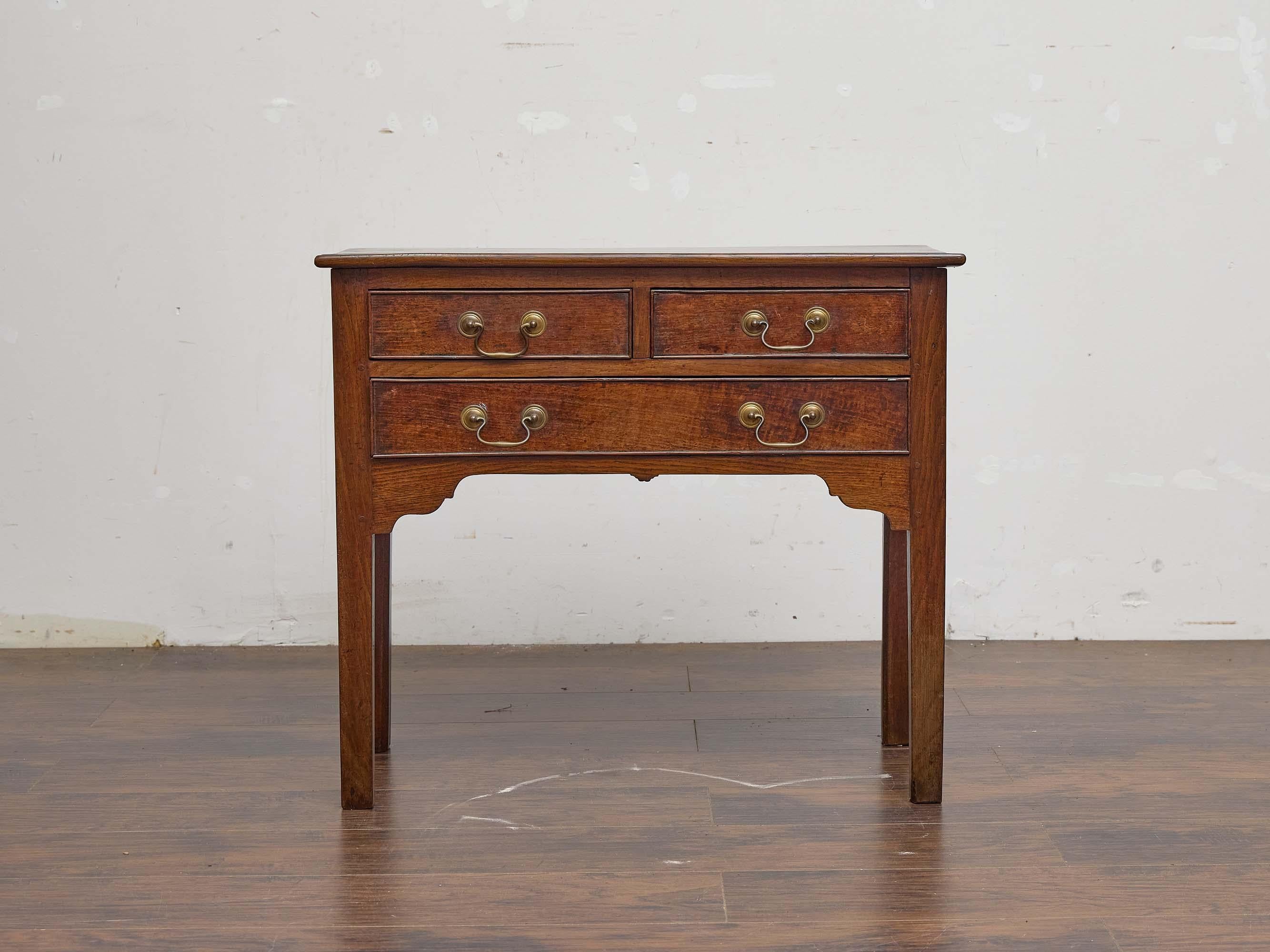 English 19th Century Oak Lowboy with Brass Drop Handles For Sale 5