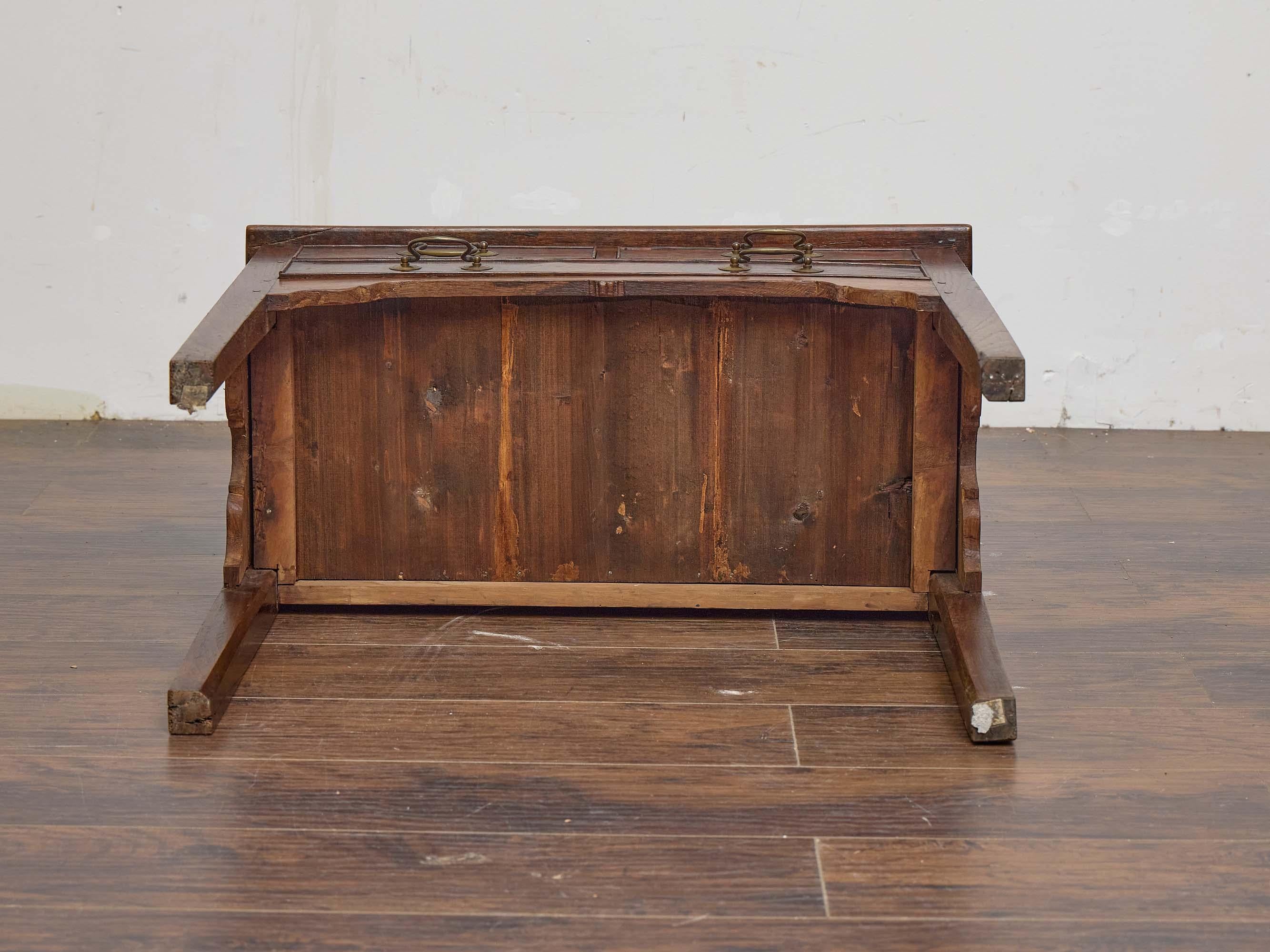 English 19th Century Oak Lowboy with Brass Drop Handles For Sale 6