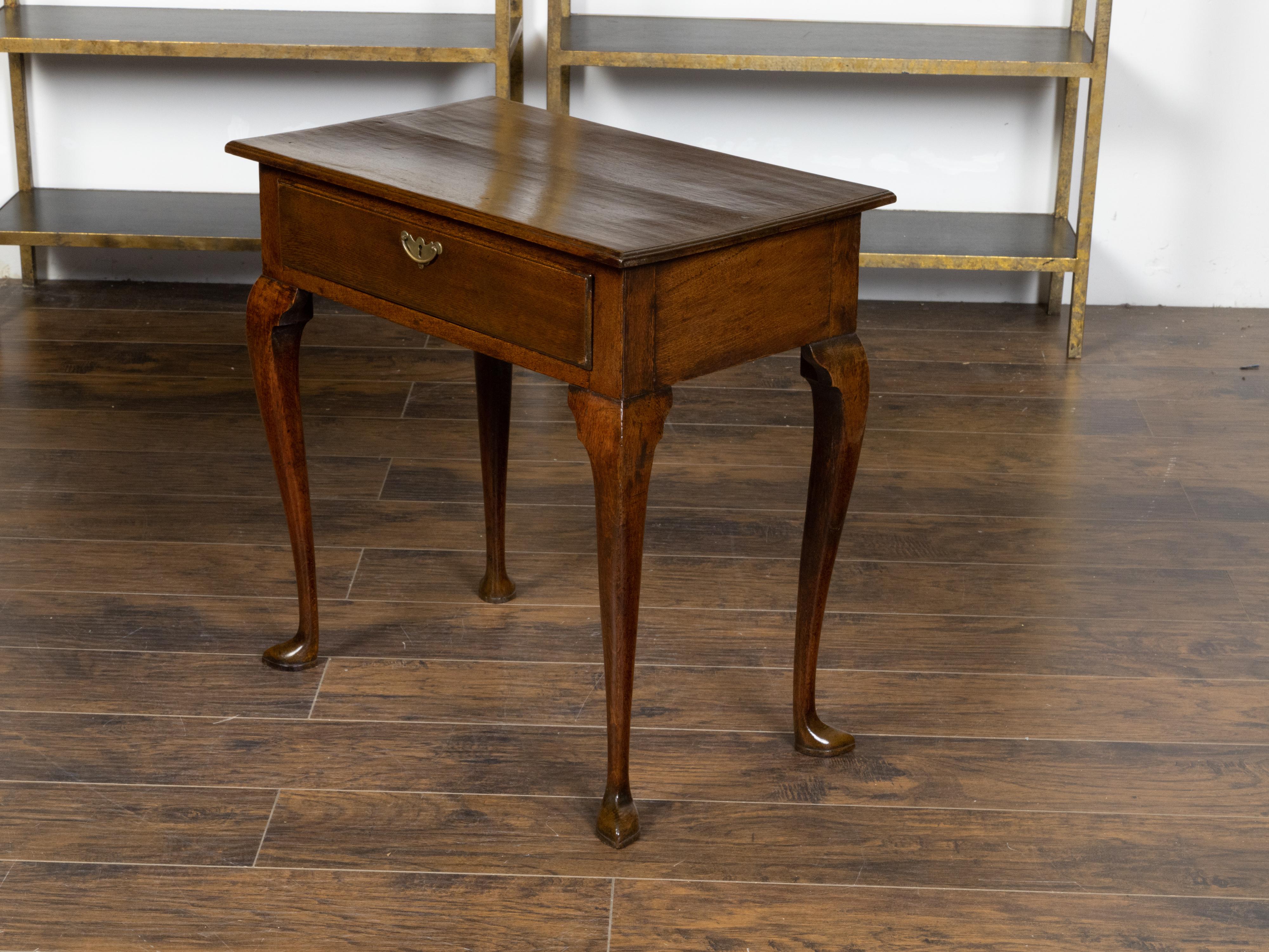 Carved English 19th Century Oak Lowboy with Drawer, Chippendale Handle and Slipper Feet